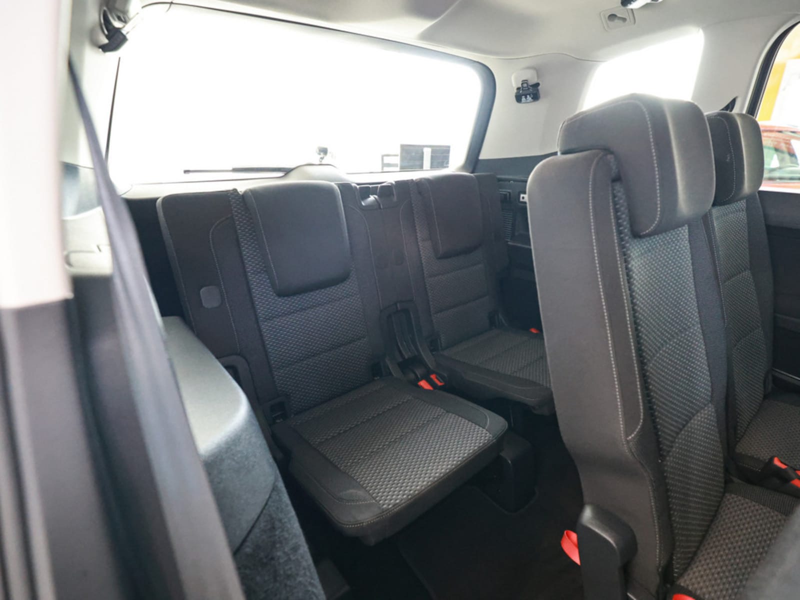 Volkswagen Touran – Bild 8