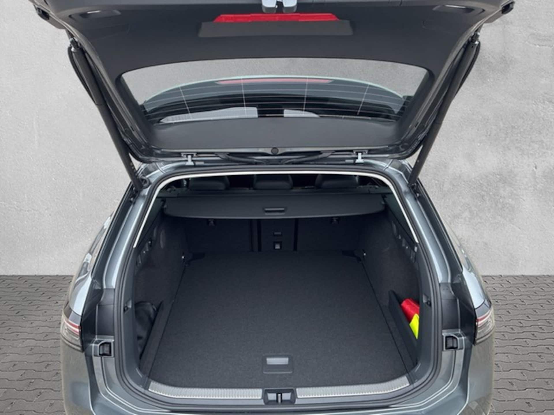 Volkswagen Passat Elegance
