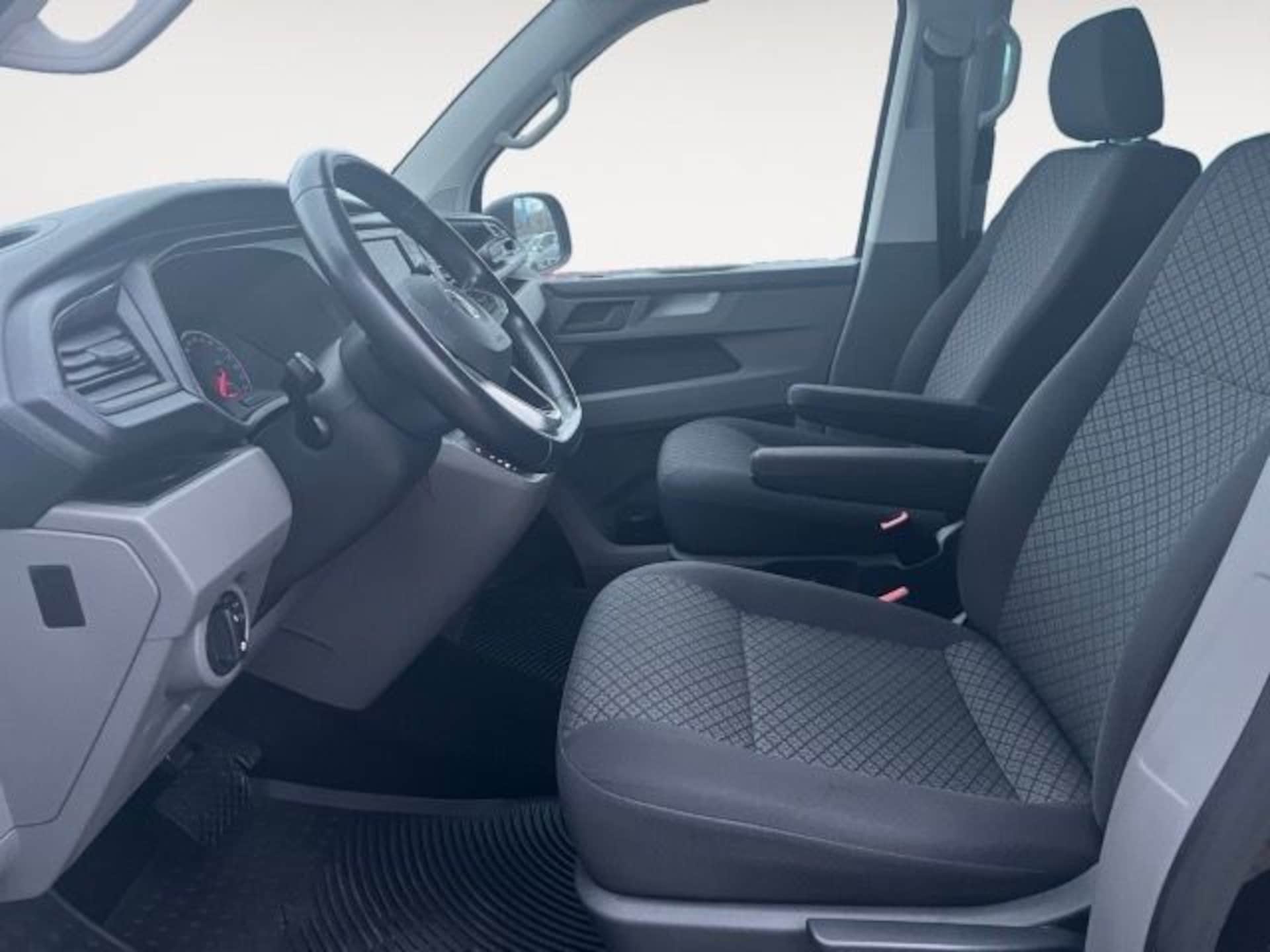 Volkswagen T6.1 Caravelle langer Radstand Trendline