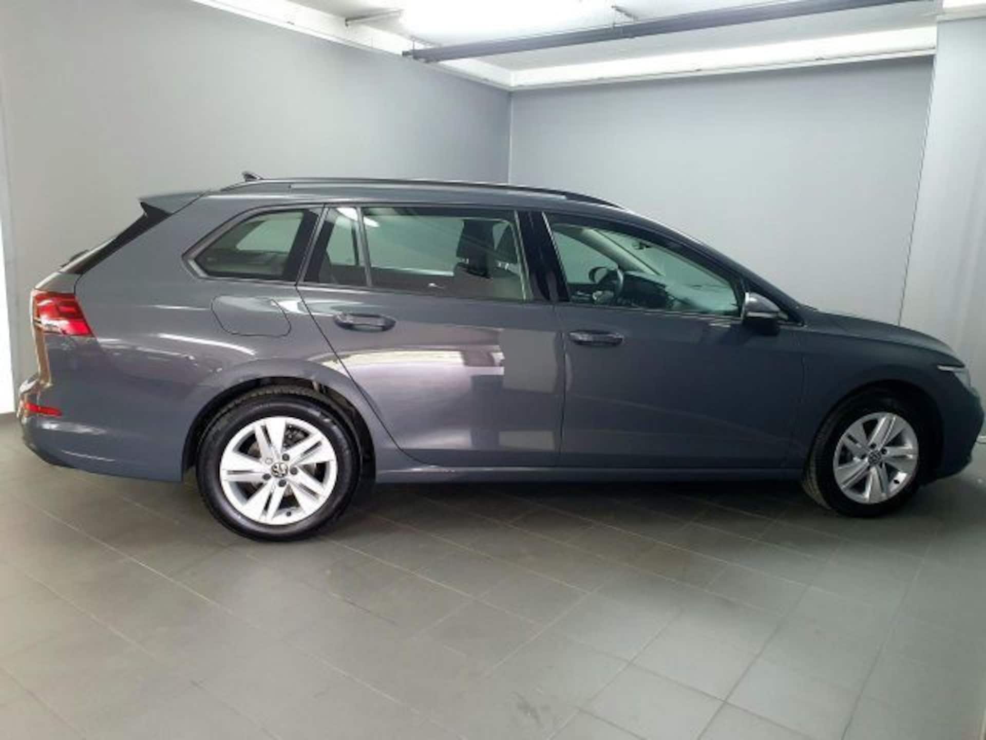 Volkswagen Golf Variant Life