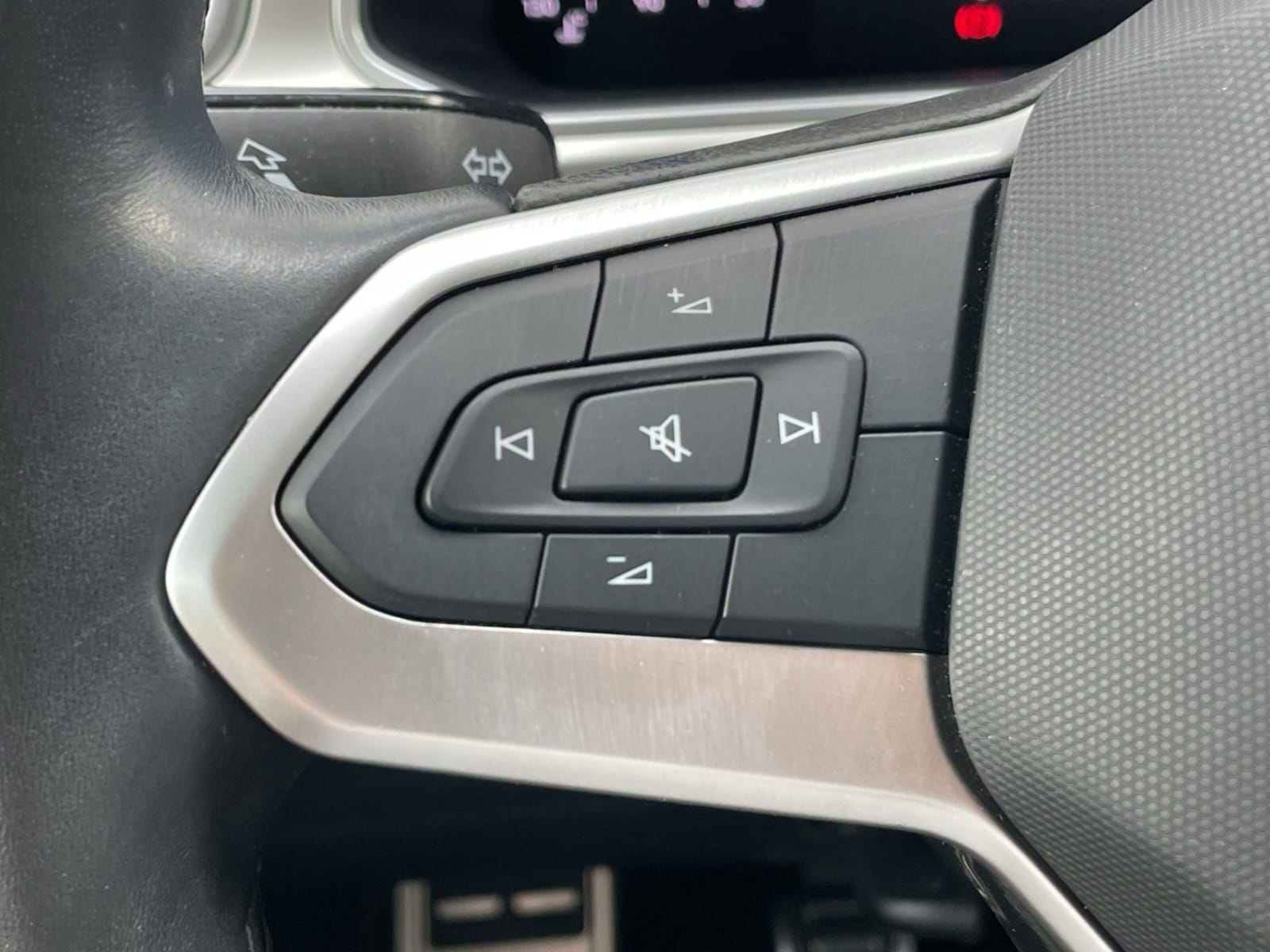 Volkswagen T-Roc – Bild 12
