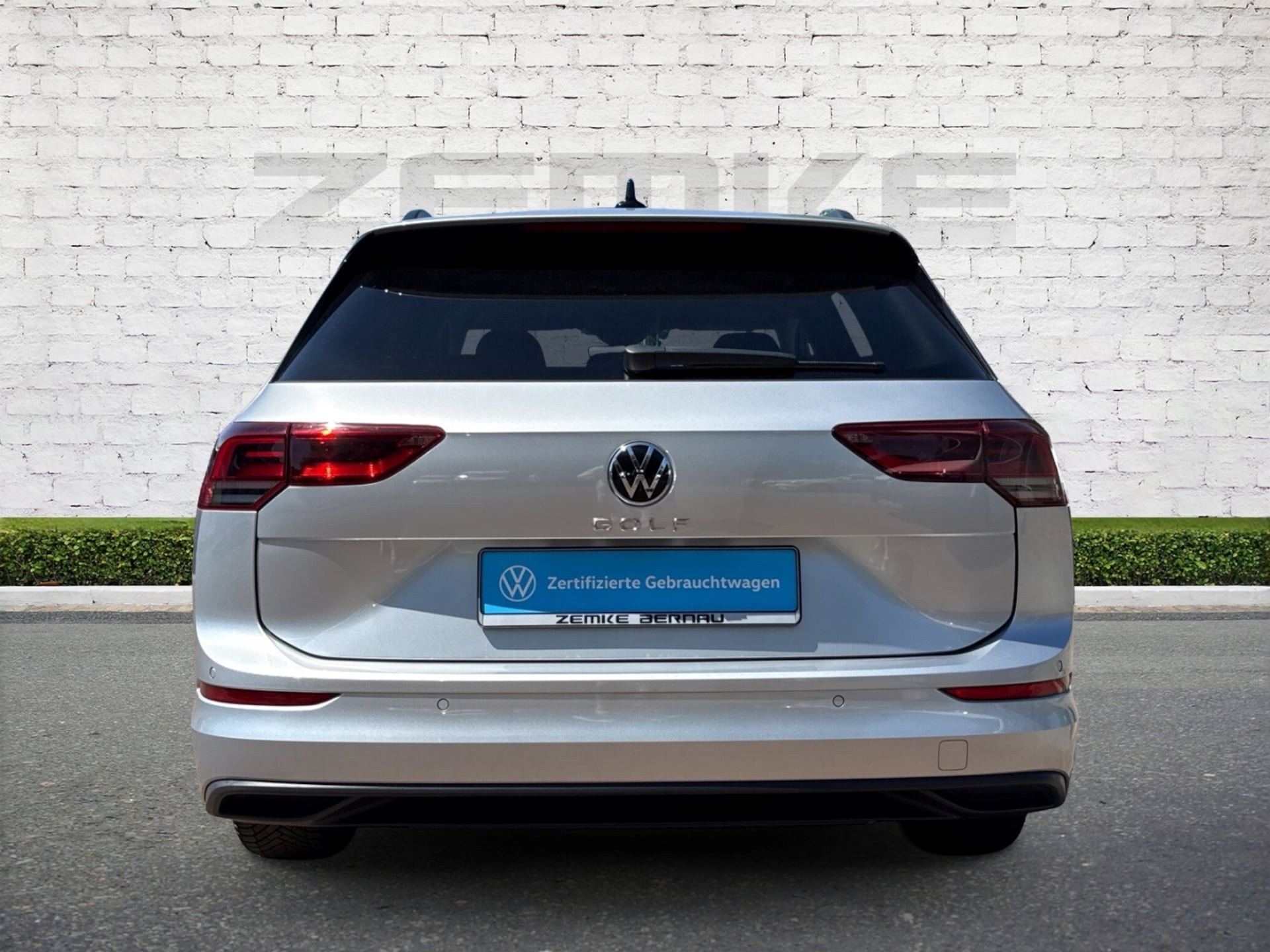 Volkswagen Golf Variant Life