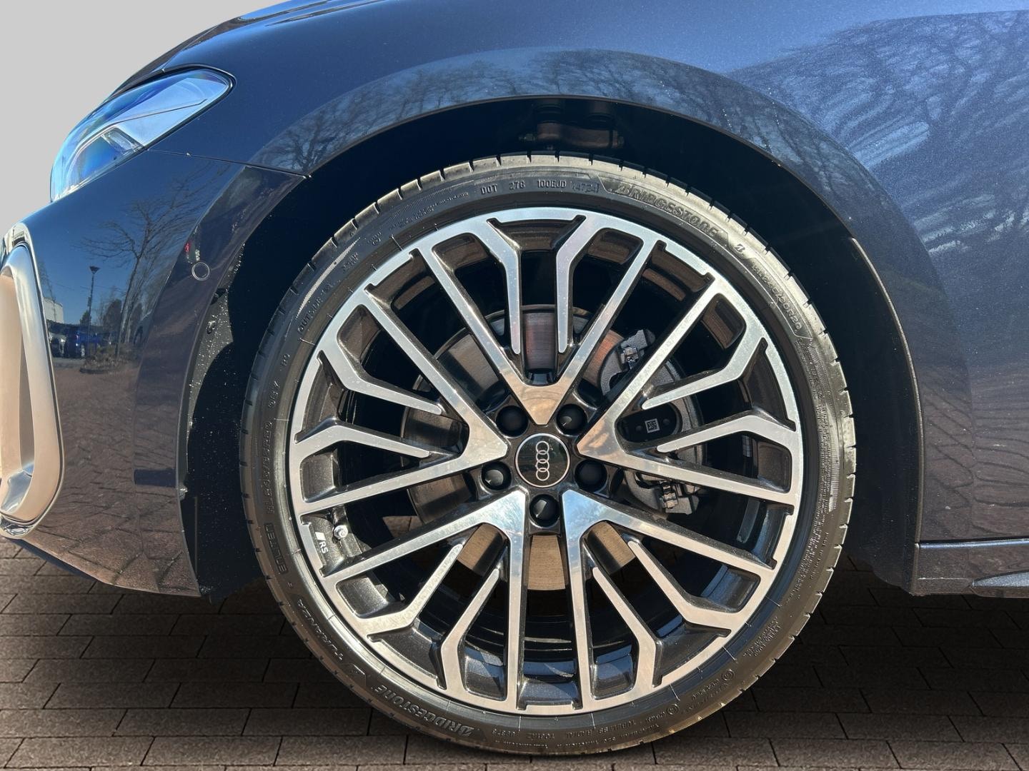 Bild über Audi A5 Avant TDI 150 kW S tronic - für weitere Informationen kontaktieren Sie den Audi Partner
