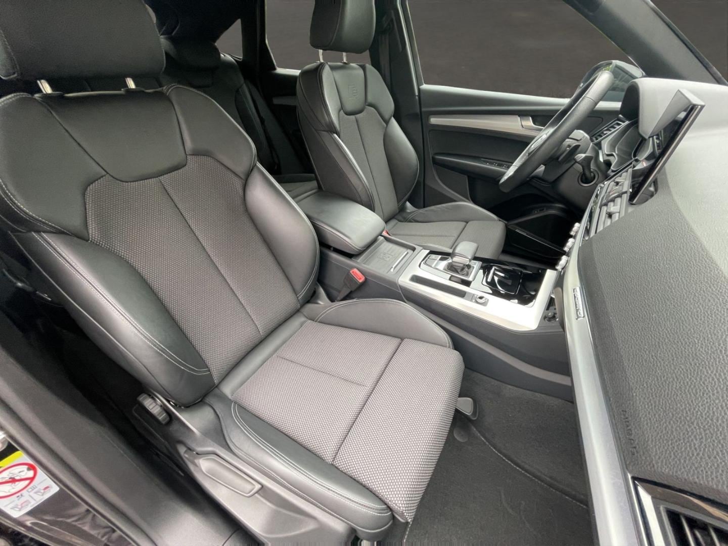 Bild über Audi Q5 Sportback 40 TFSI quattro S tronic - für weitere Informationen kontaktieren Sie den Audi Partner