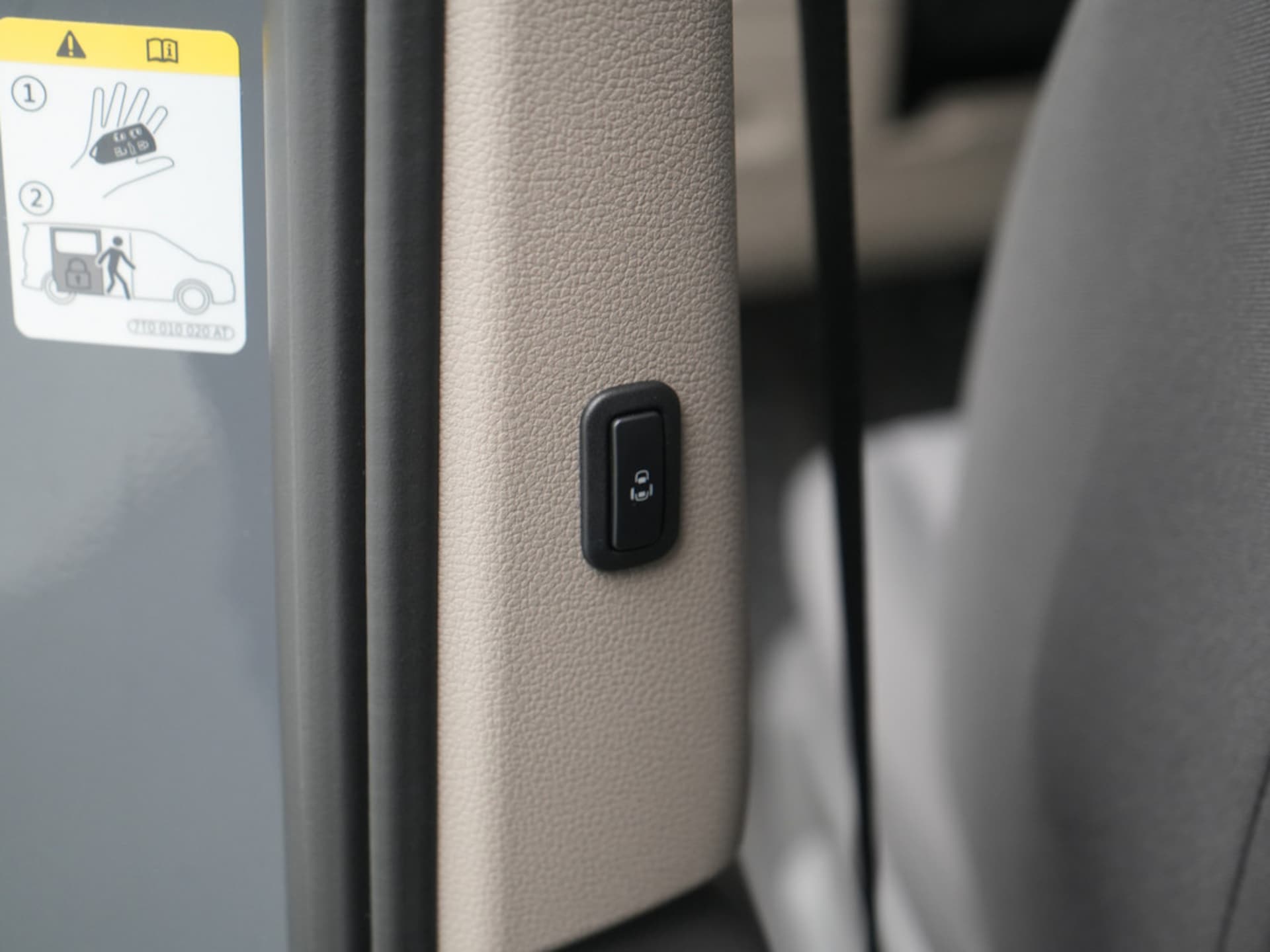 Volkswagen Multivan Basis-Modell