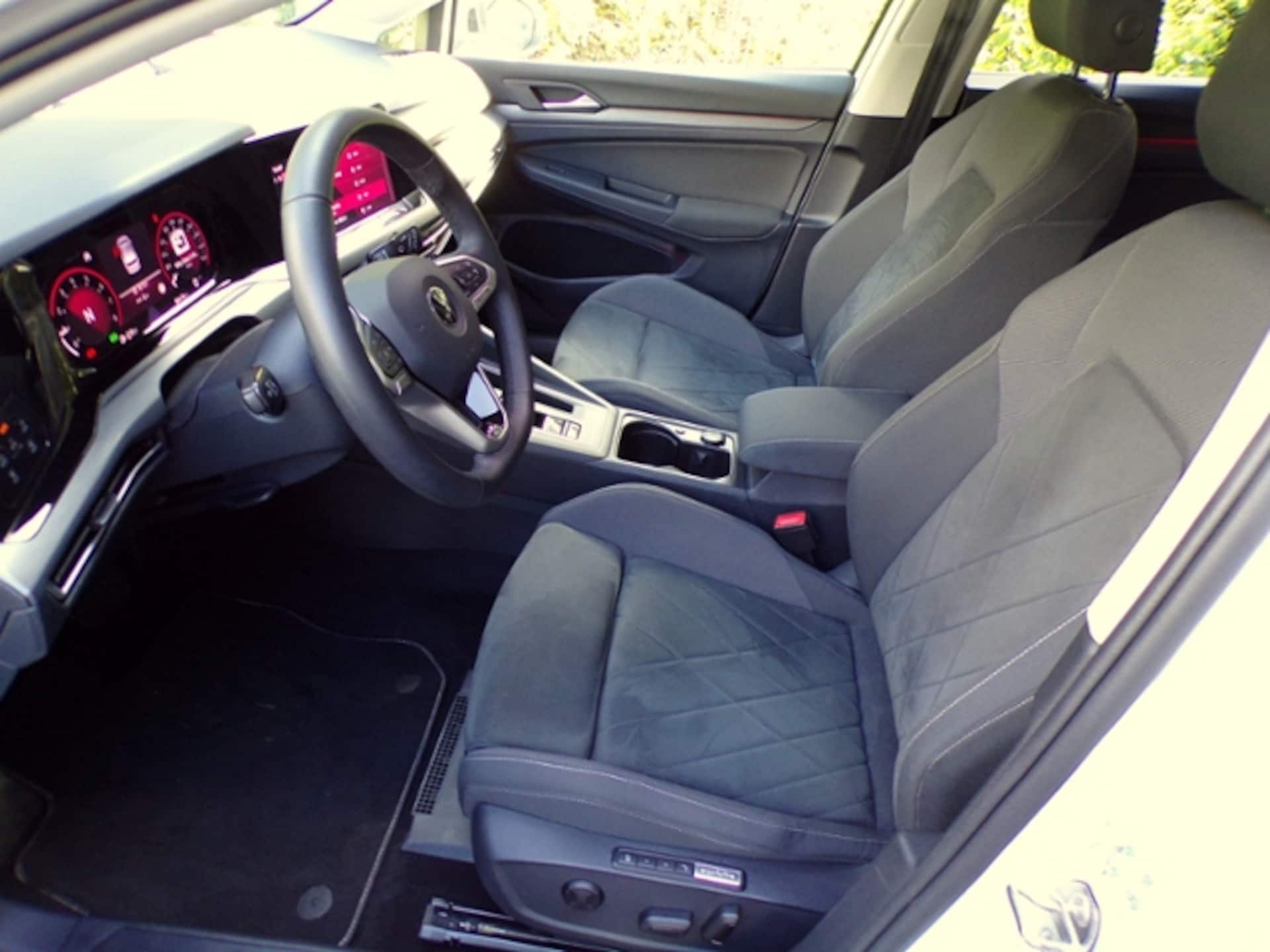 Volkswagen Golf Style