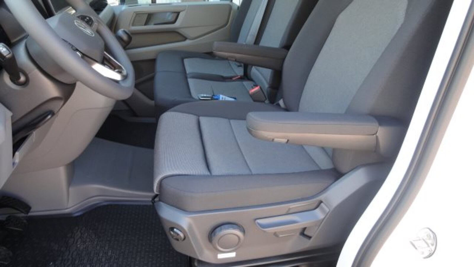 Volkswagen Crafter Kasten langer Radstand – Bild 12