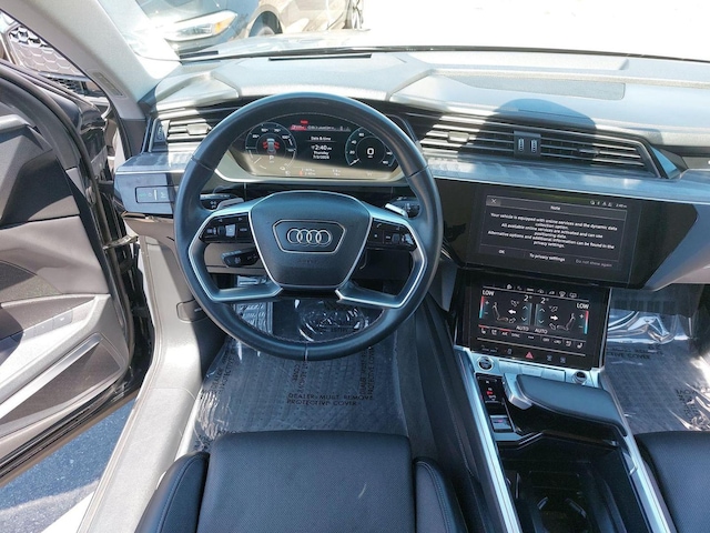 2024 Audi Q8 e-tron Prestige - Photo 16