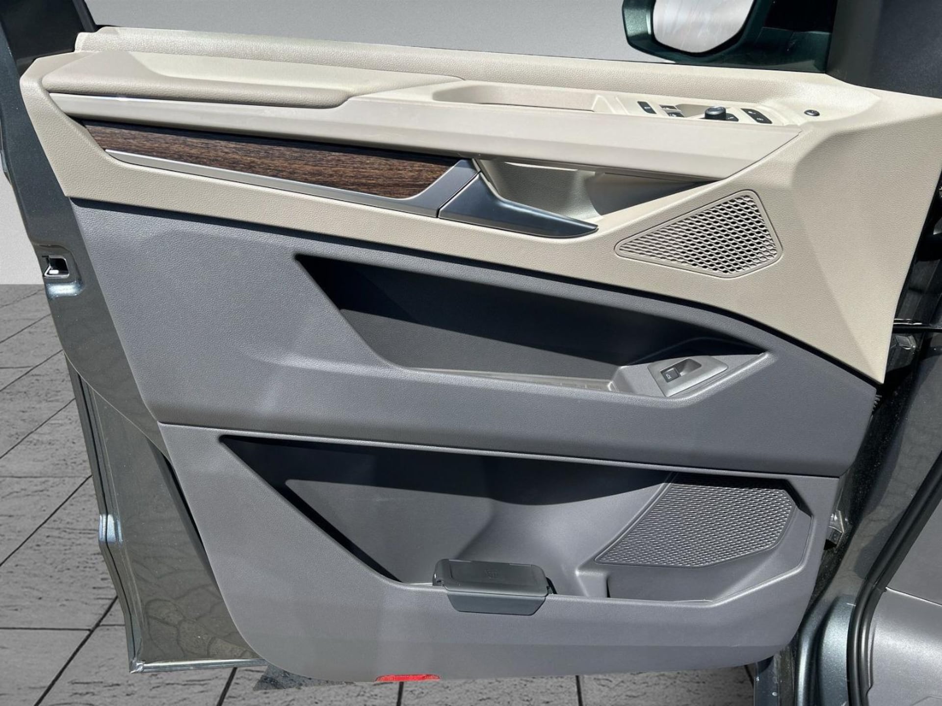 Volkswagen Multivan Style