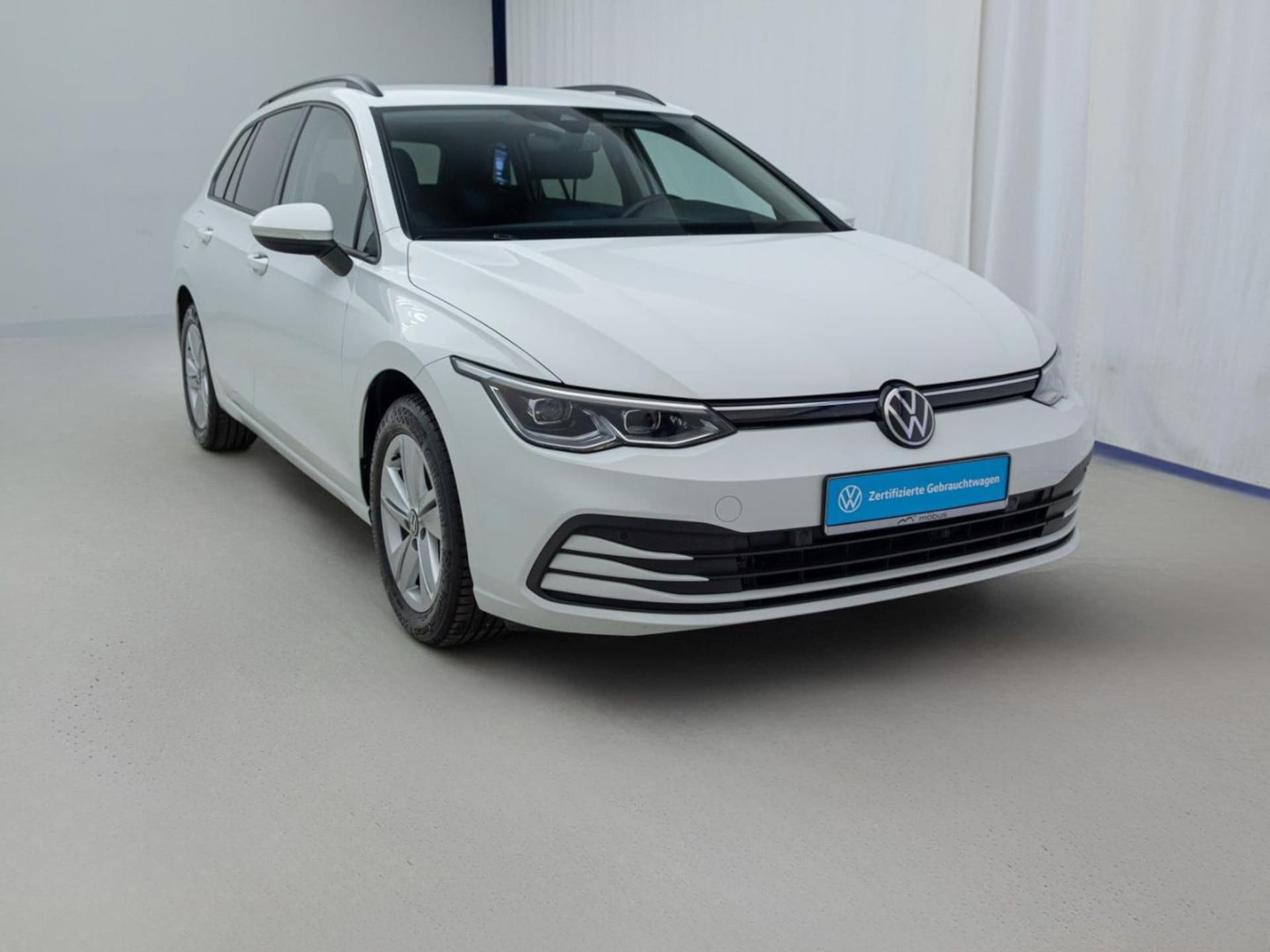 Volkswagen Golf Variant Life