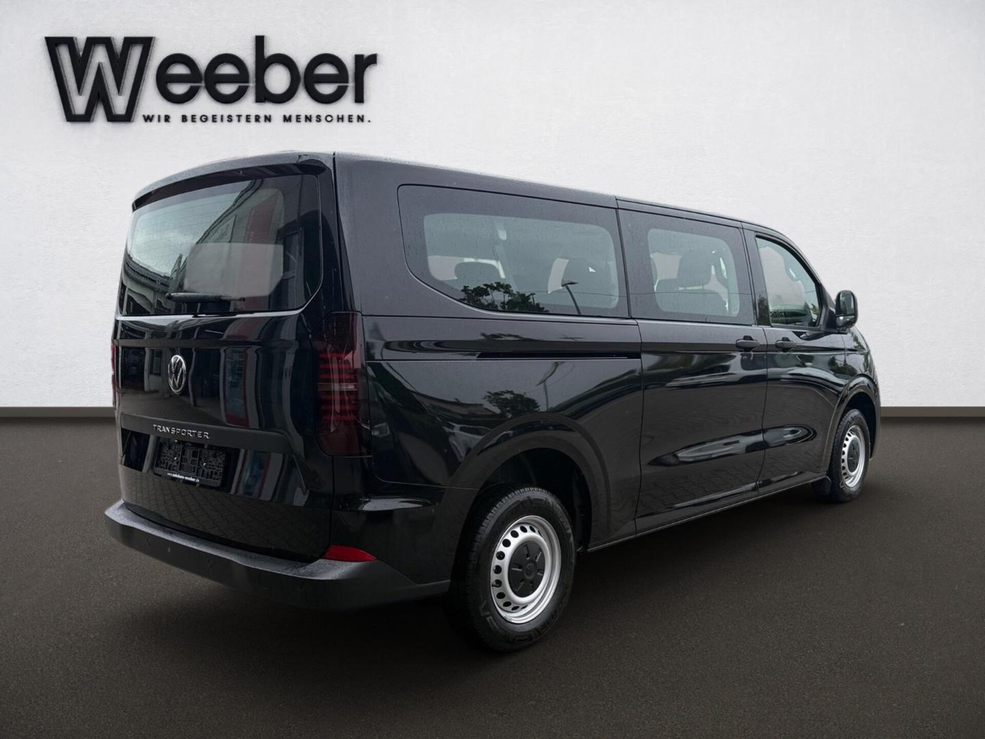 Volkswagen Transporter Kombi langer Radstand