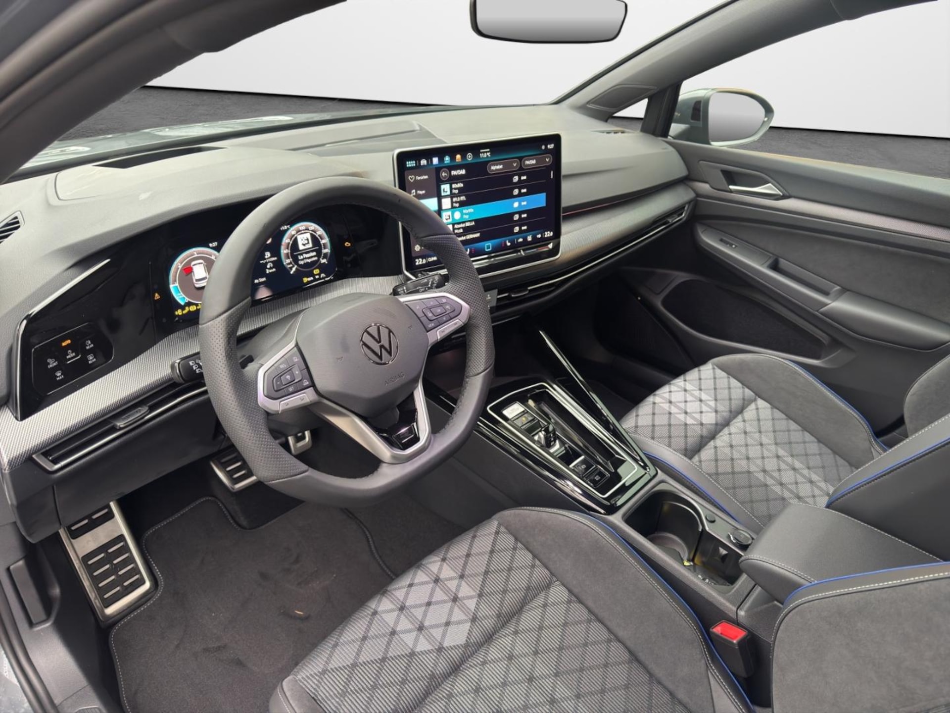 Volkswagen Golf R-Line