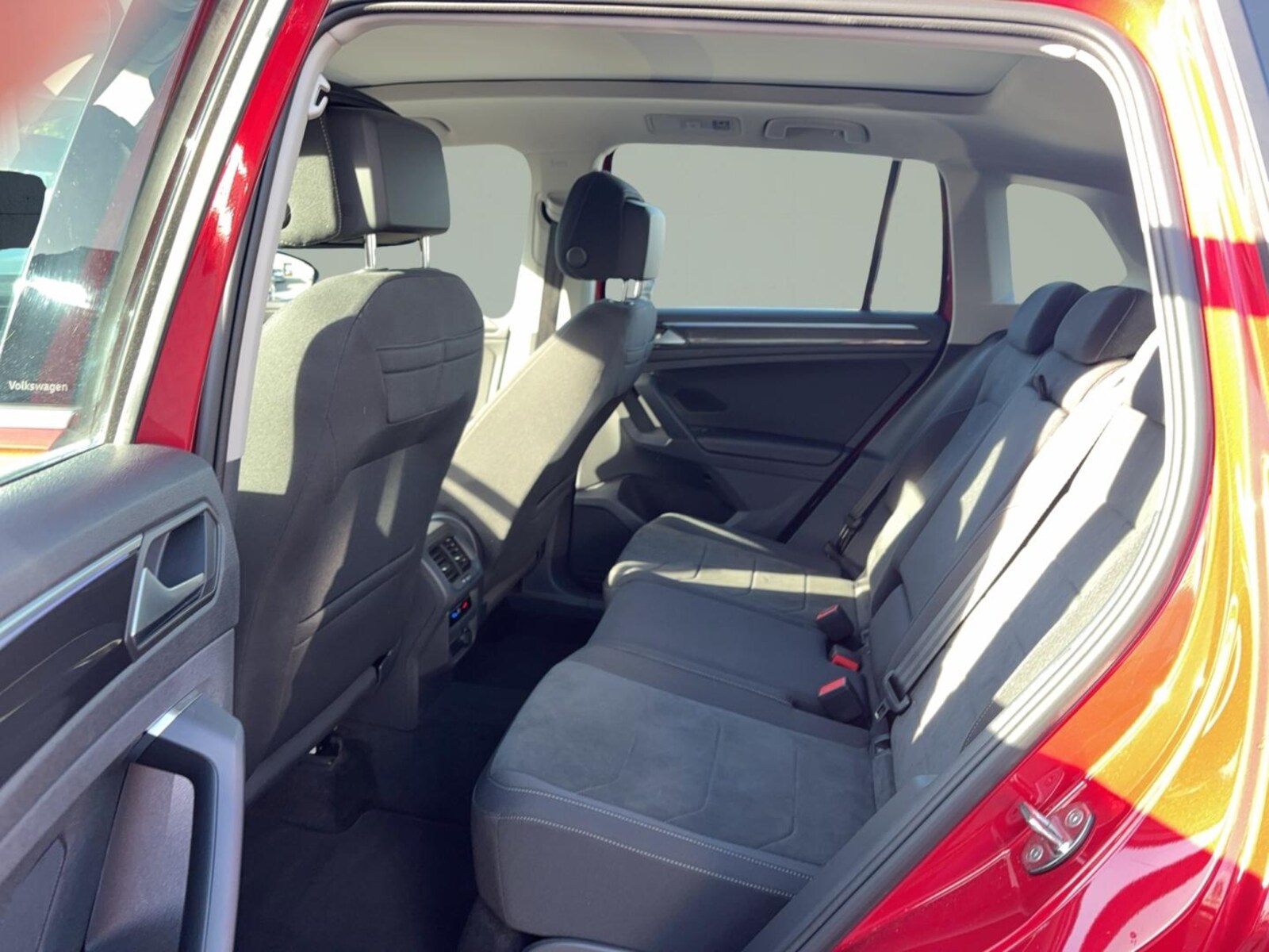 Volkswagen Tiguan – Bild 12