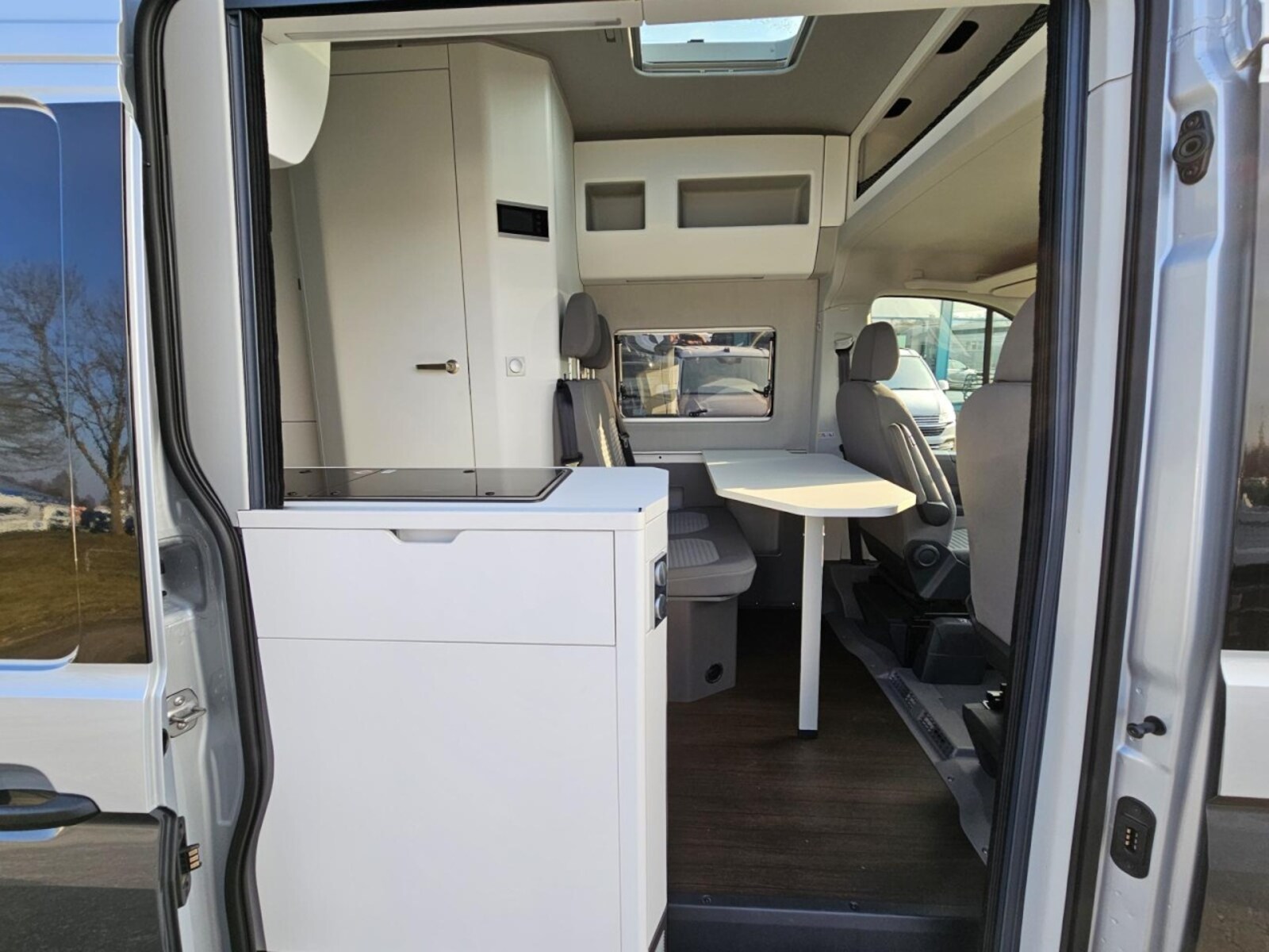 Volkswagen Grand California 680 – Bild 10