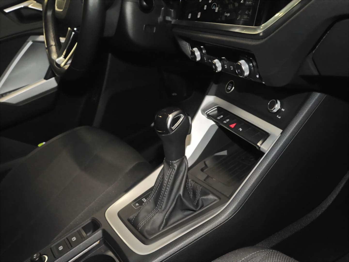 Bild über Audi Q3 35 TFSI S tronic - für weitere Informationen kontaktieren Sie den Audi Partner