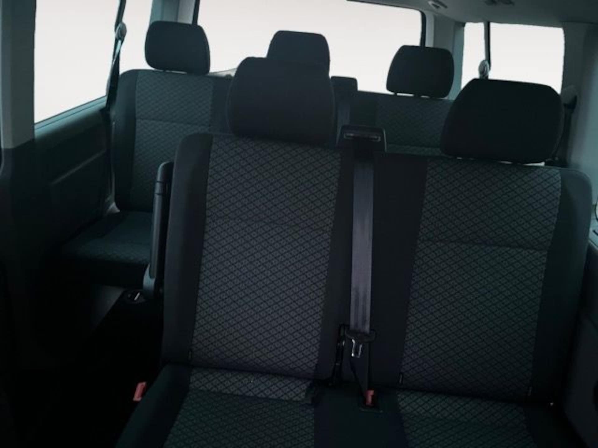 Volkswagen T6.1 Caravelle langer Radstand Trendline
