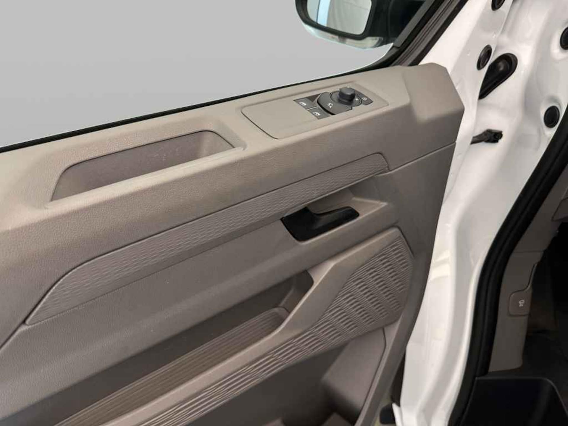 Volkswagen Transporter Kasten langer Radstand