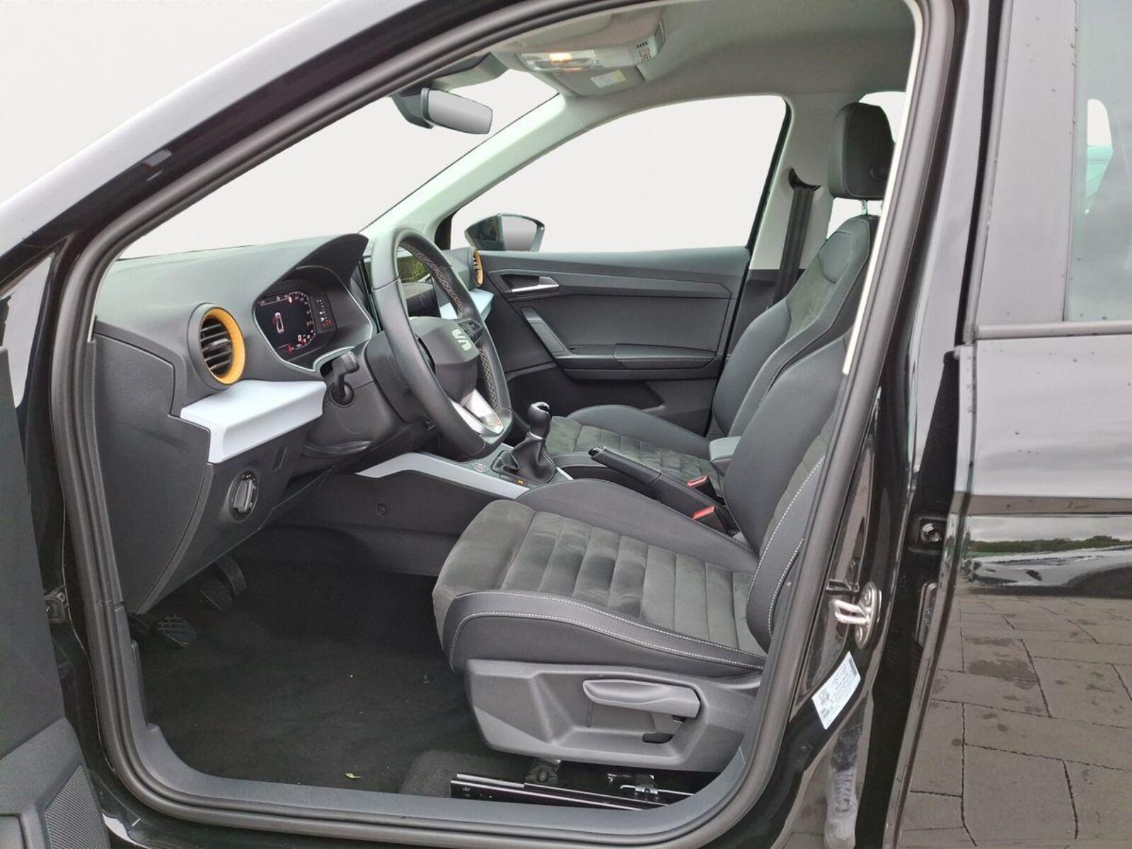 SEAT Arona – Bild 8