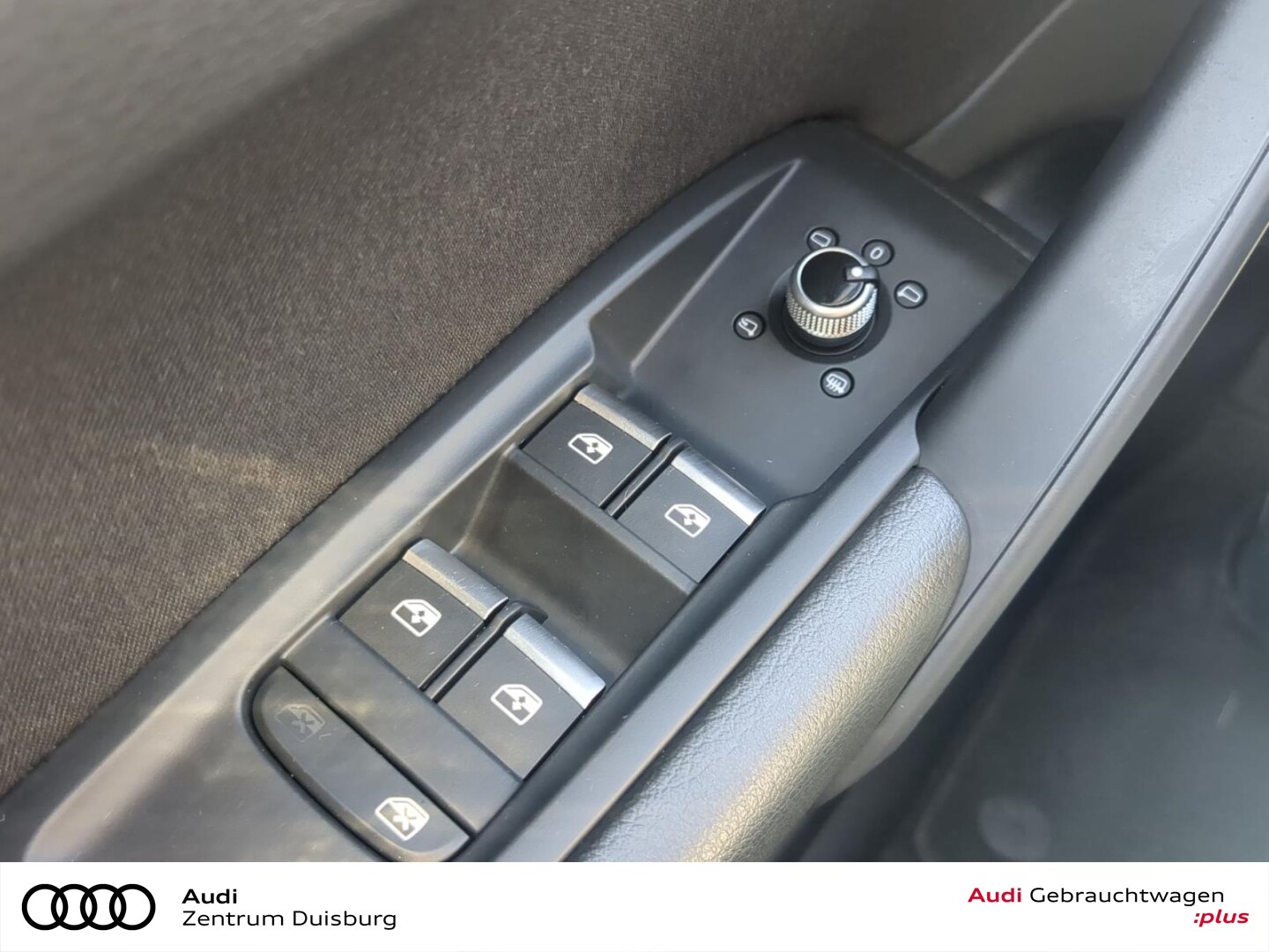 Image about Audi Q5 40 TDI quattro S tronic