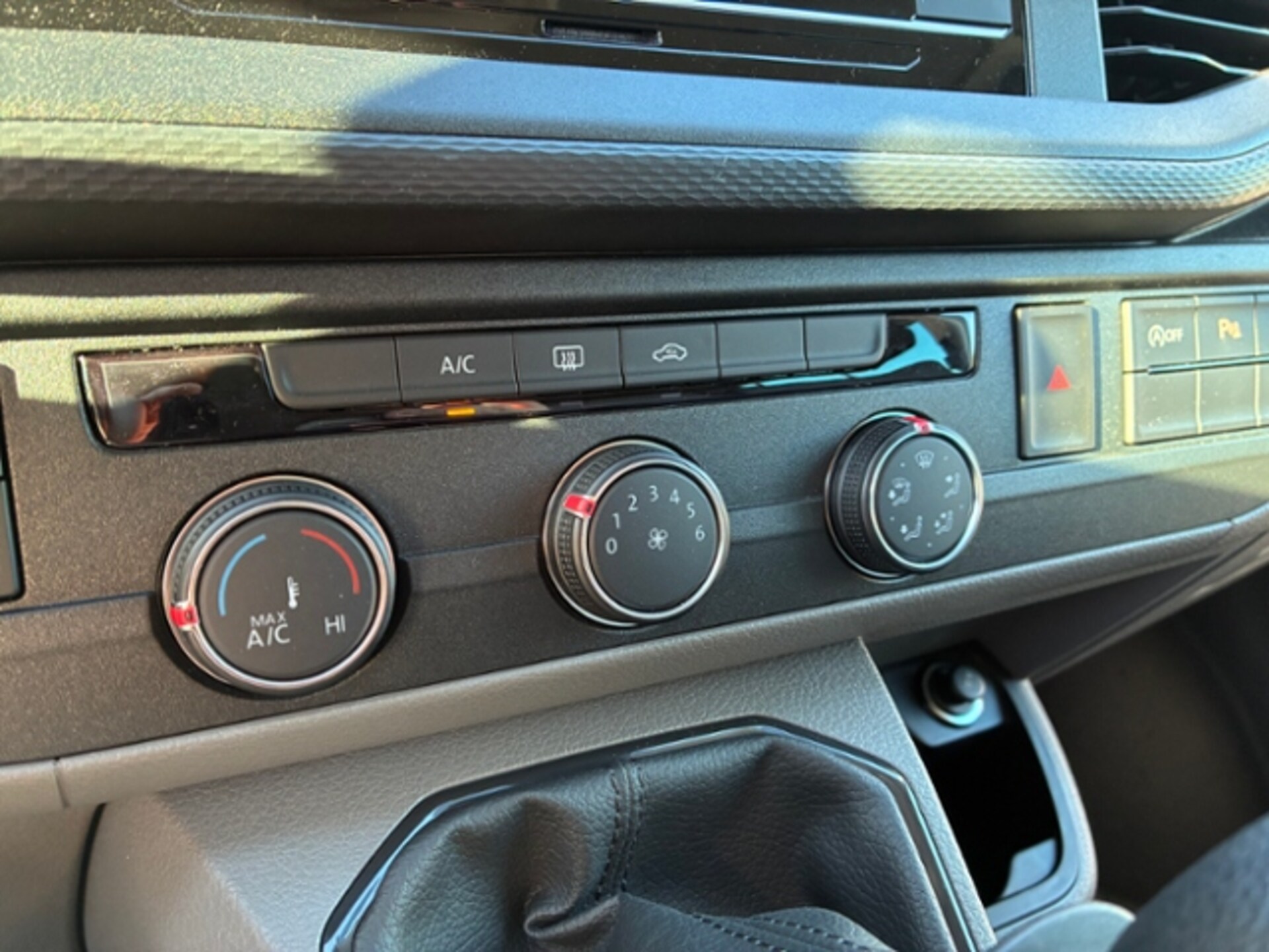 Volkswagen T6.1 Transporter Kombi kurzer Radstand