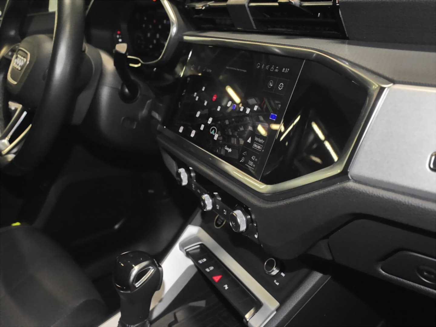 Bild über Audi Q3 35 TFSI S tronic - für weitere Informationen kontaktieren Sie den Audi Partner