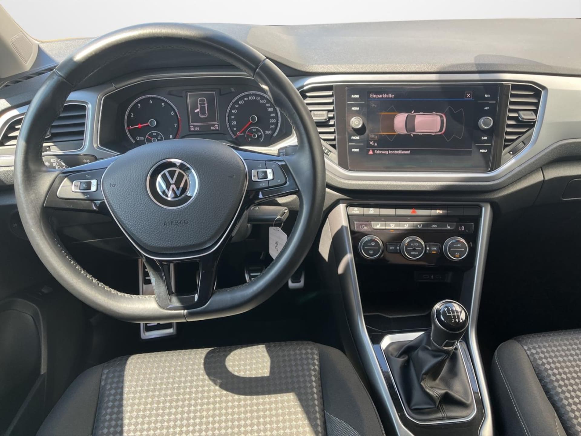 Volkswagen T-Roc Active