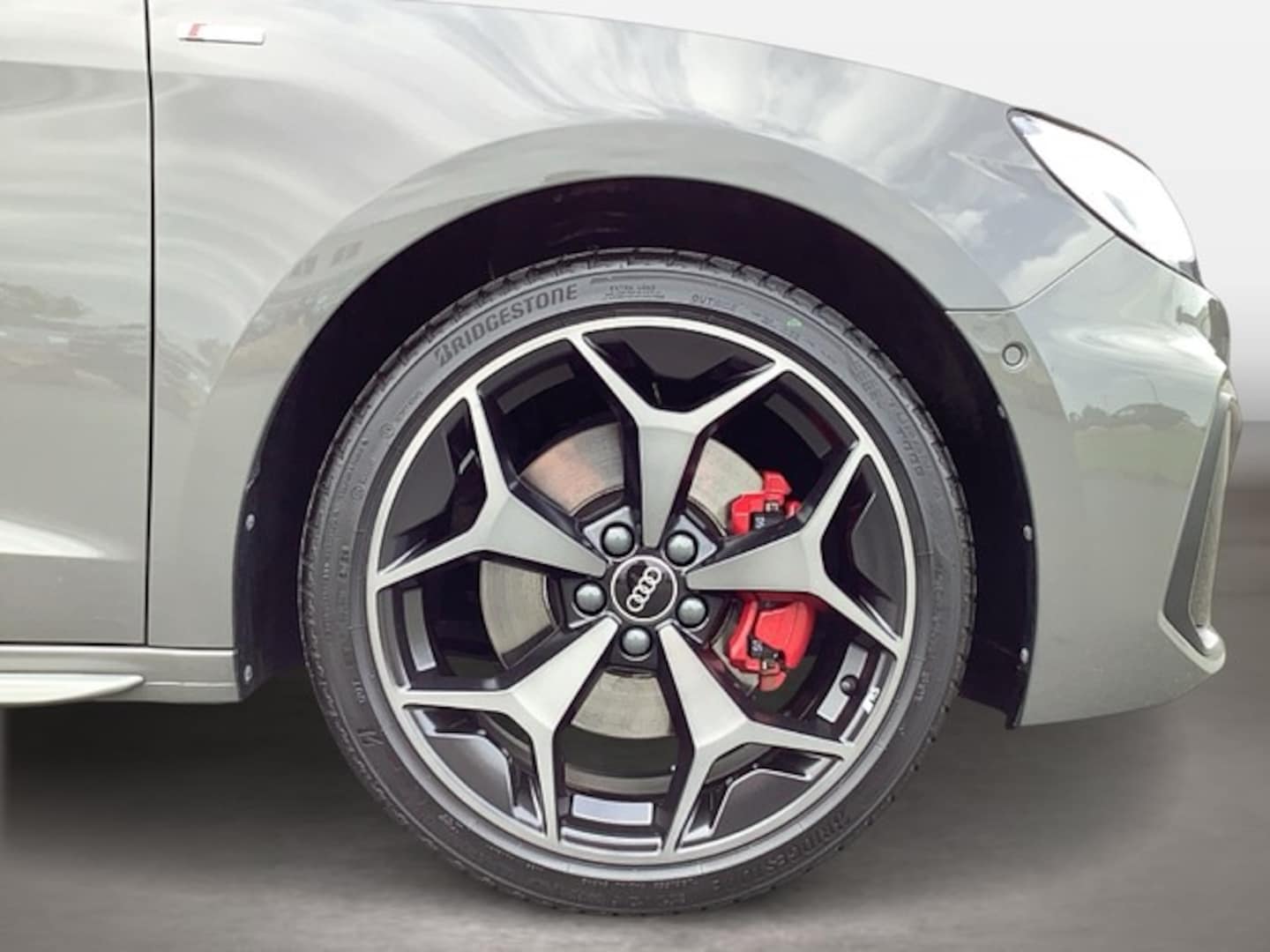 Bild über Audi A1 Sportback S line 40 TFSI S tronic - für weitere Informationen kontaktieren Sie den Audi Partner