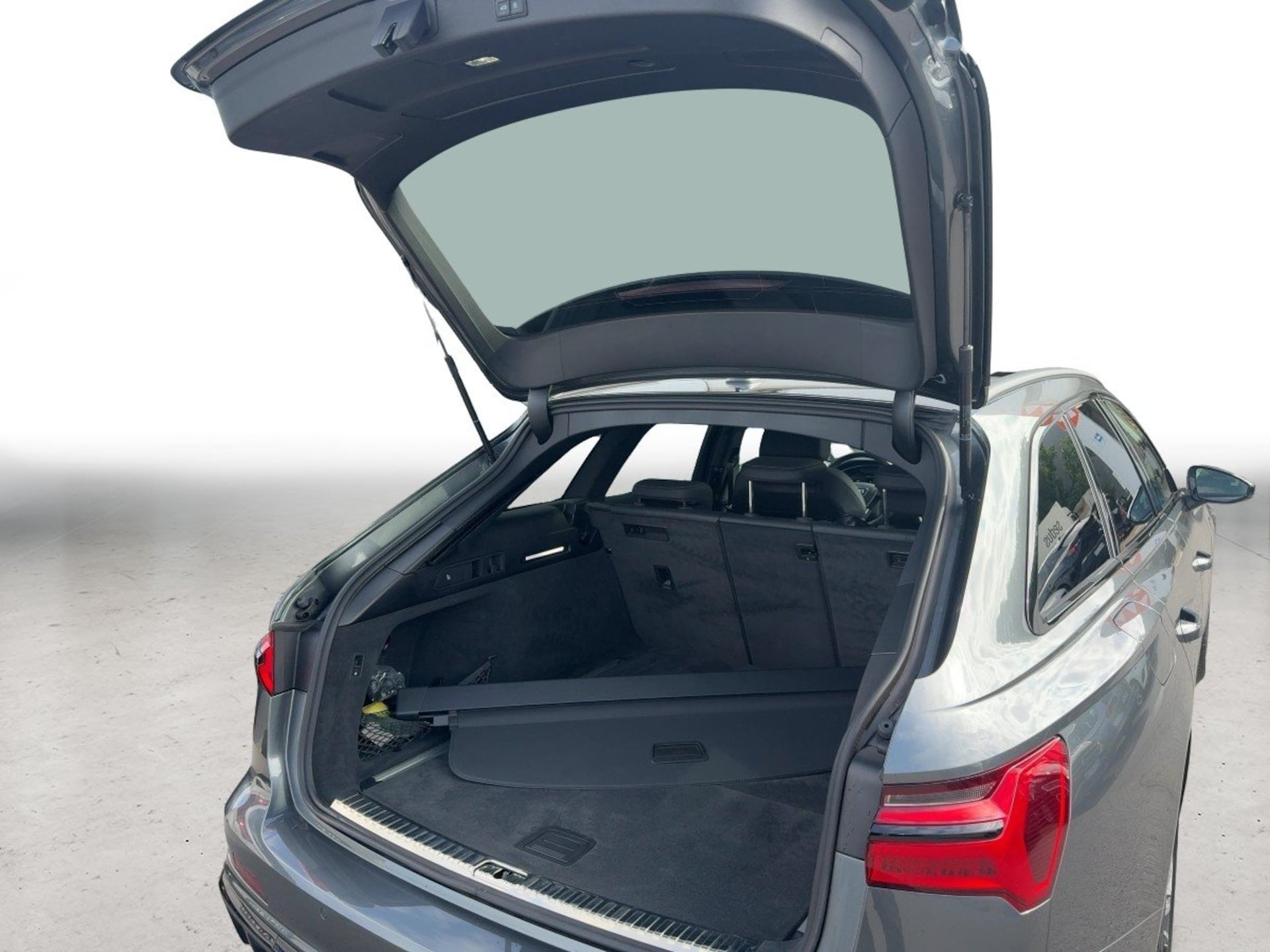 Audi S6 Avant