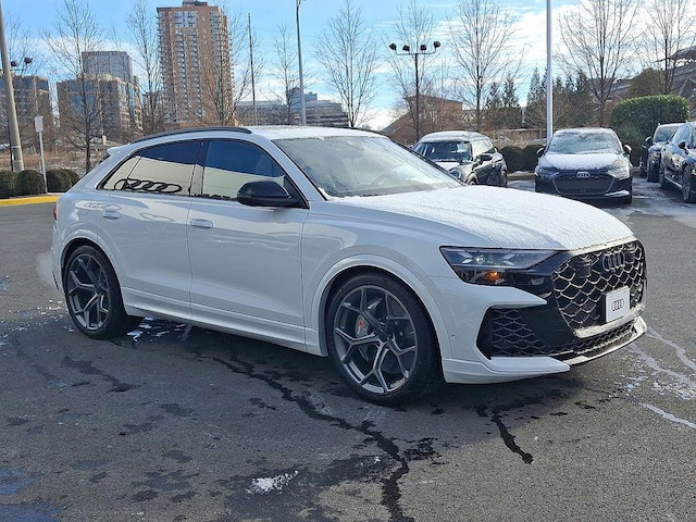 2026 Audi RS Q8 SUV performance