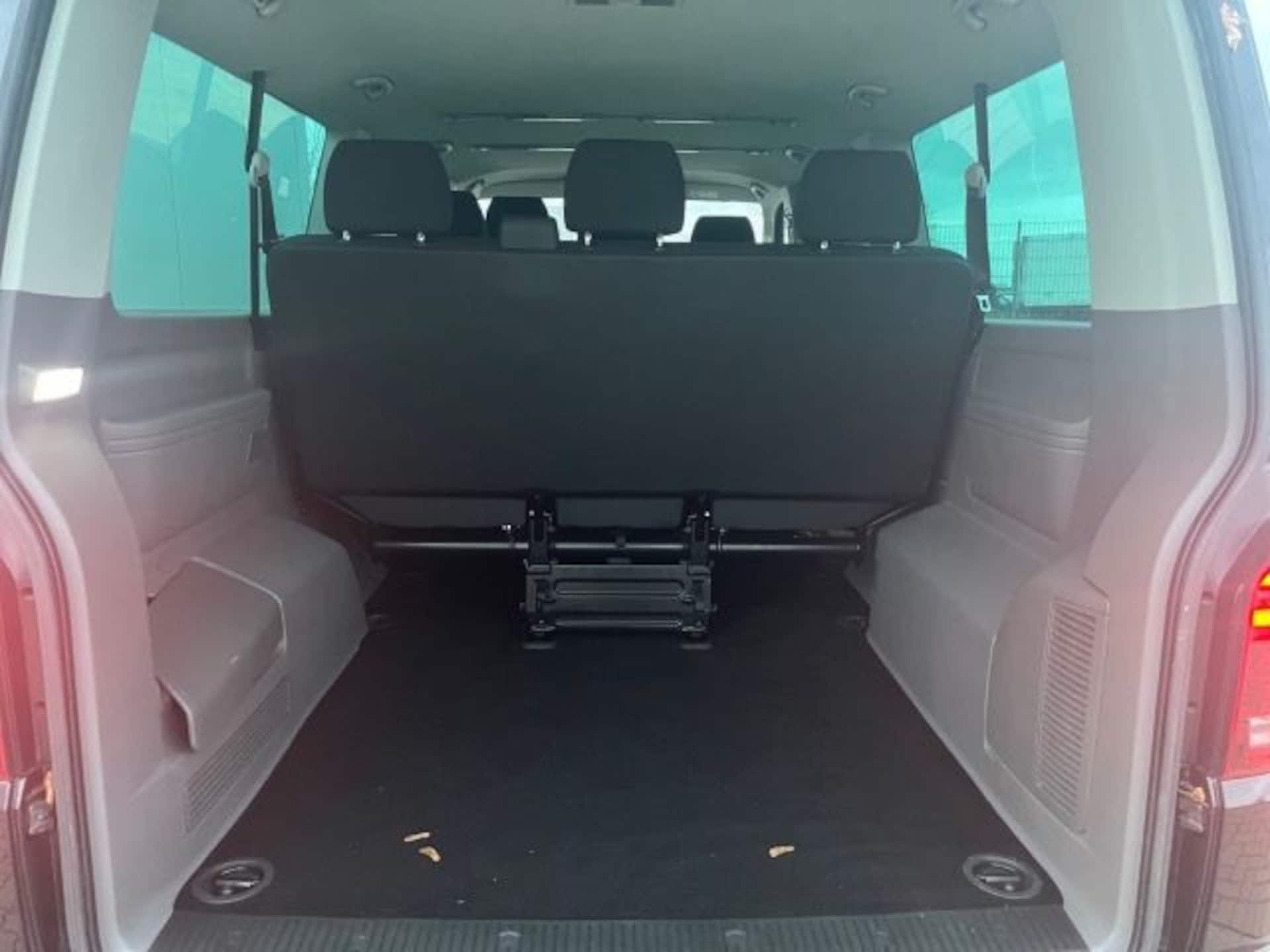 Volkswagen T6.1 Caravelle langer Radstand Trendline