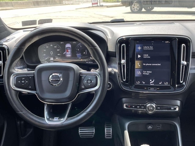 2020 Volvo XC40