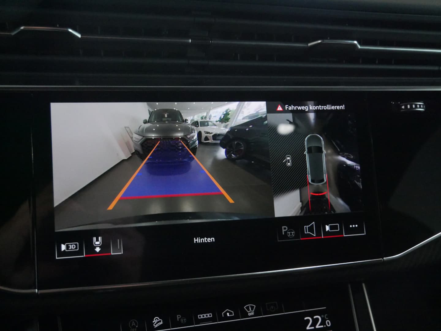 Bild über Audi RS Q8 SUV TFSI quattro tiptronic - für weitere Informationen kontaktieren Sie den Audi Partner