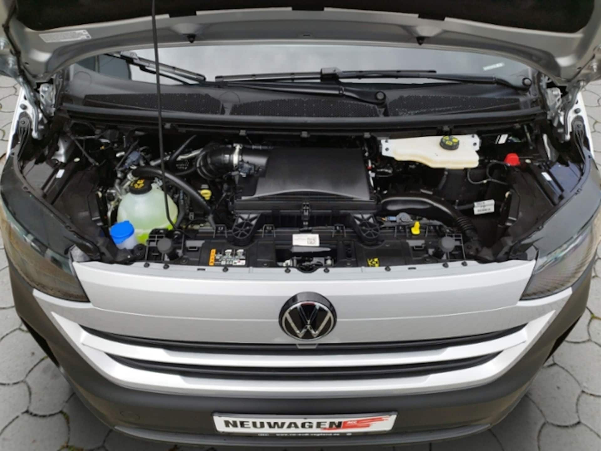 Volkswagen Transporter Kombi kurzer Radstand