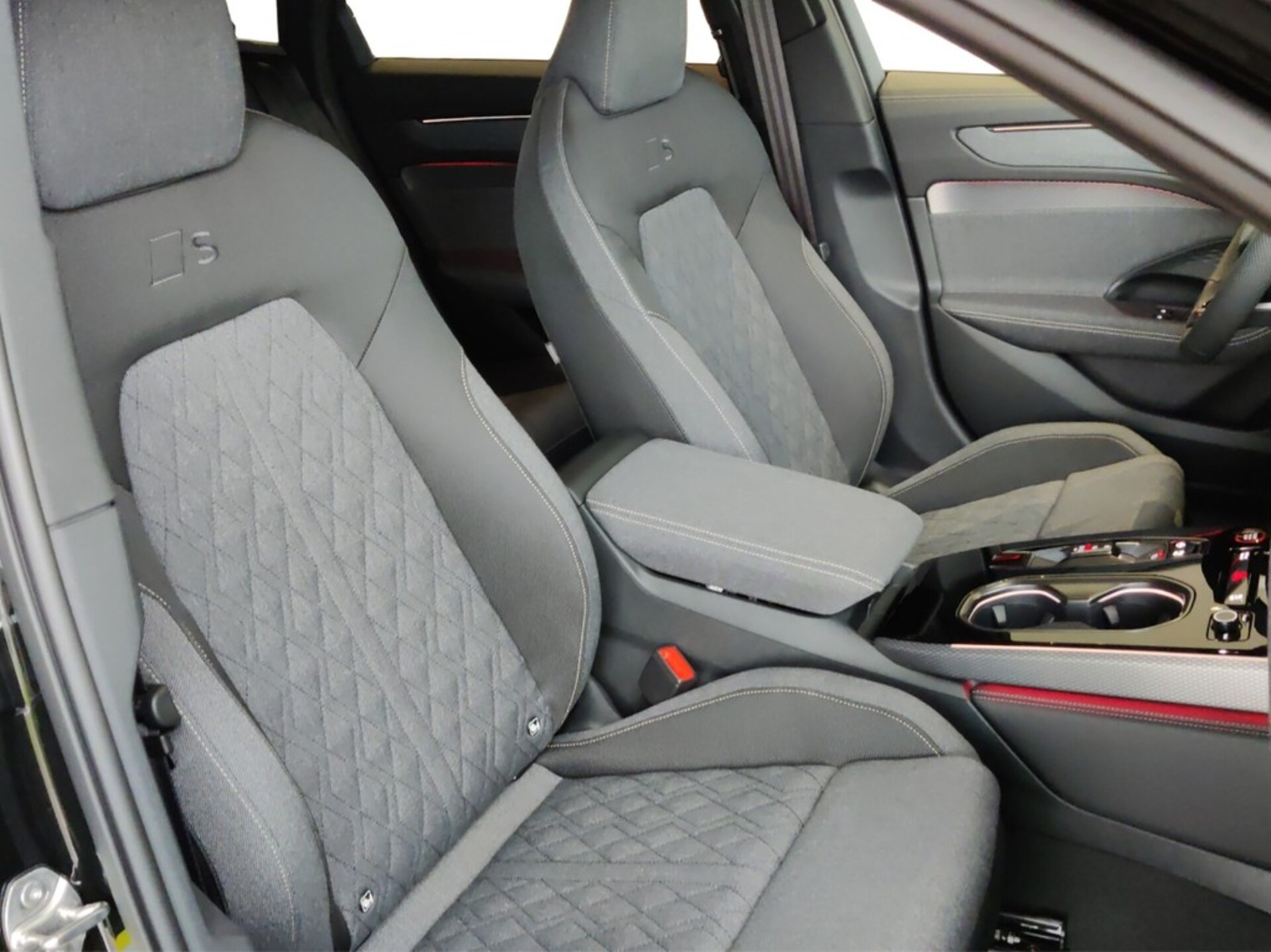 Audi A6 Limousine edition one