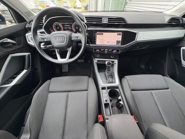 Image about Audi Q3 40 TFSI quattro S tronic