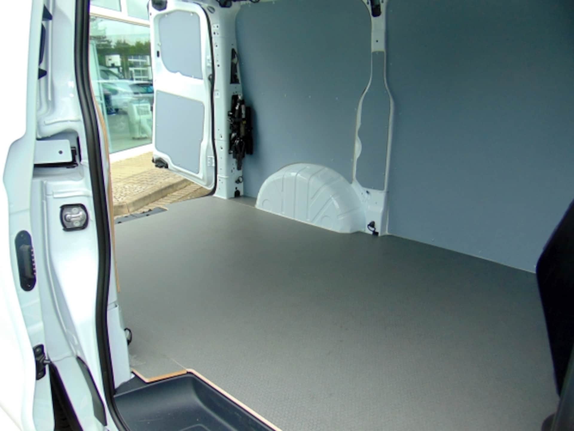 Volkswagen Transporter Kasten kurzer Radstand