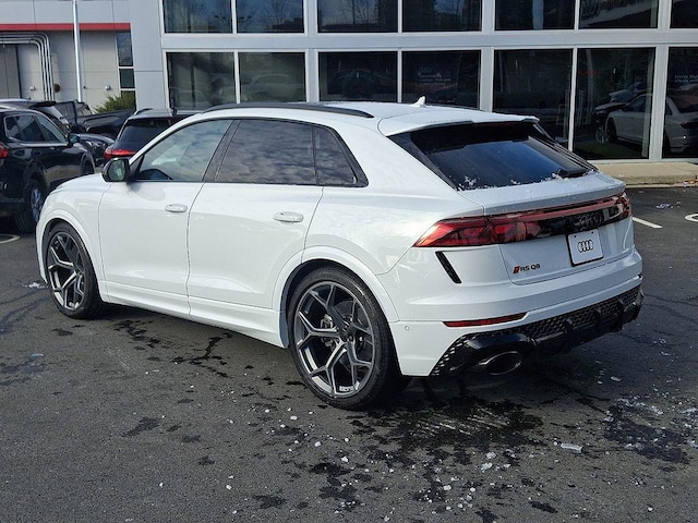 2026 Audi RS Q8 SUV performance