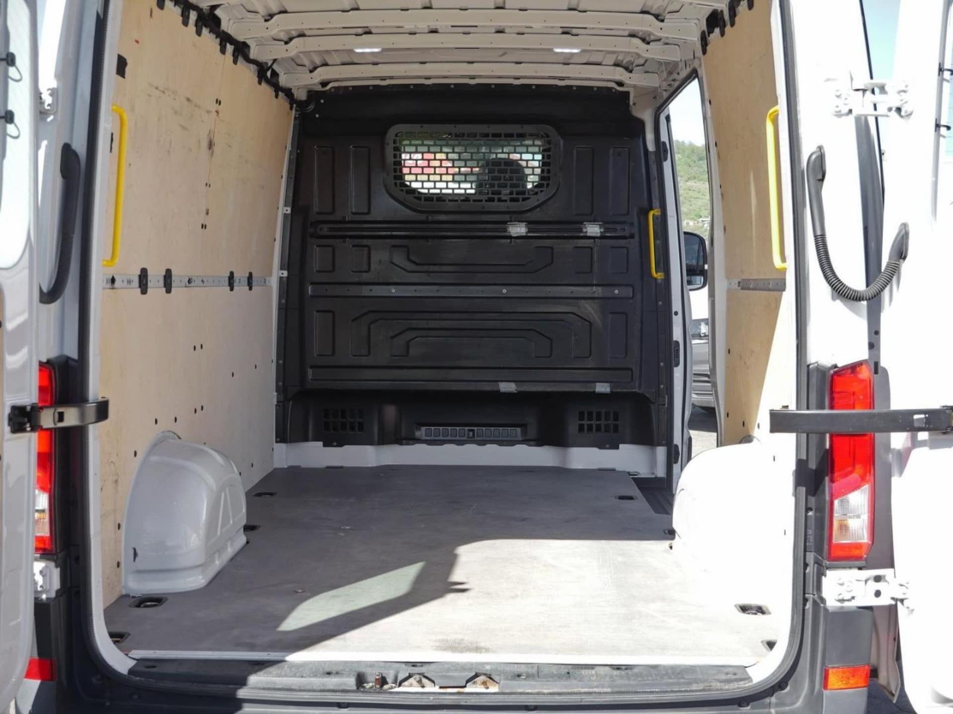 Volkswagen Crafter Kasten mittlerer Radstand
