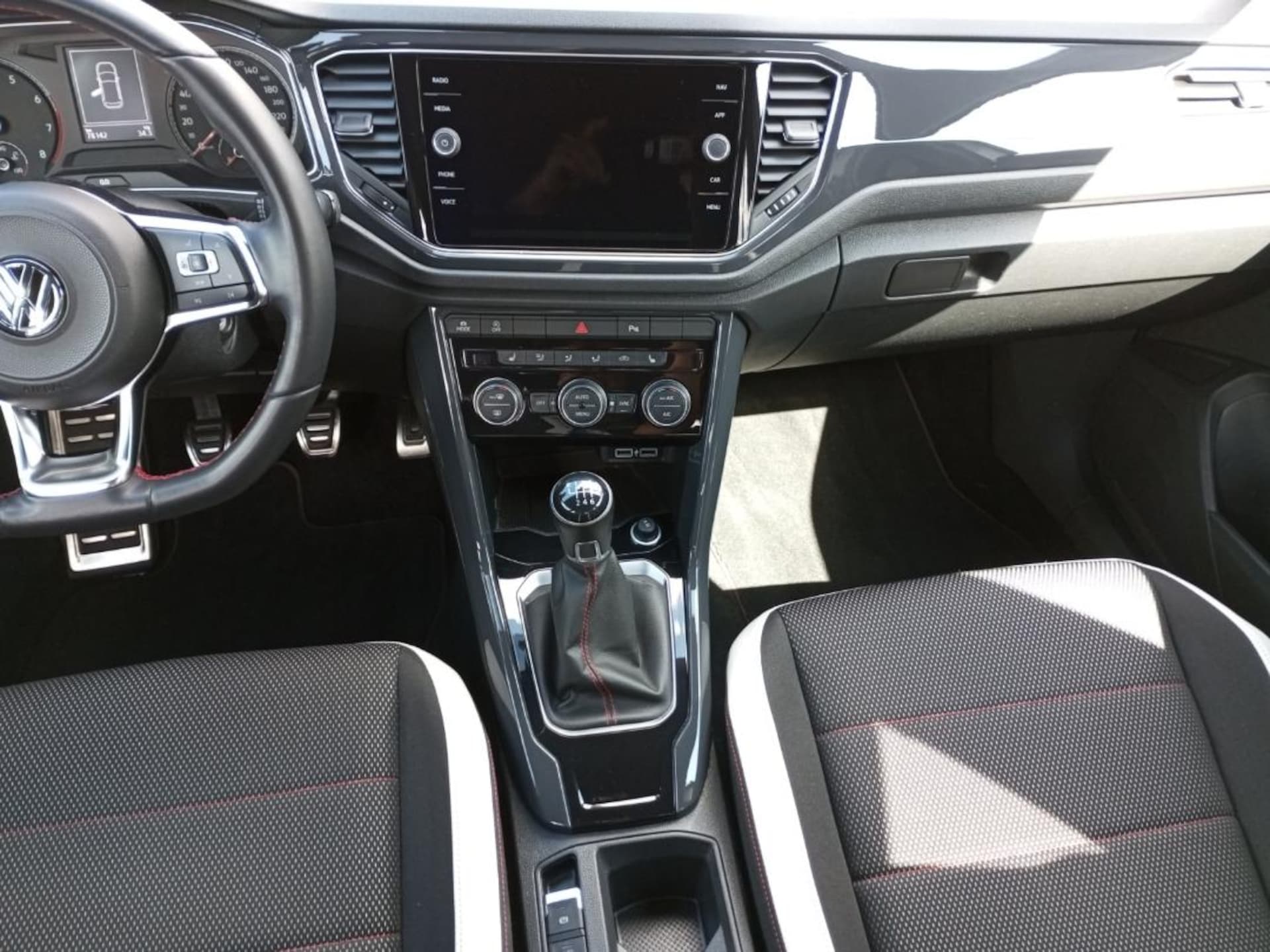 Volkswagen T-Roc Sport