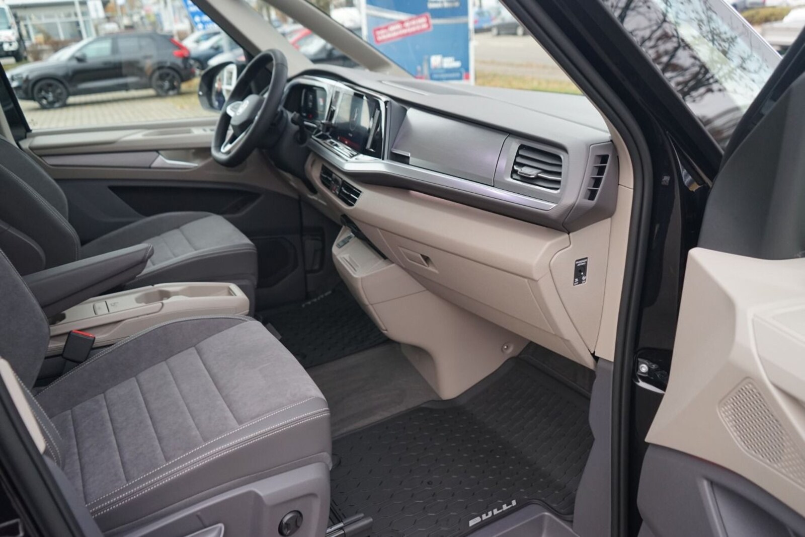 Volkswagen Multivan Langversion – Bild 6