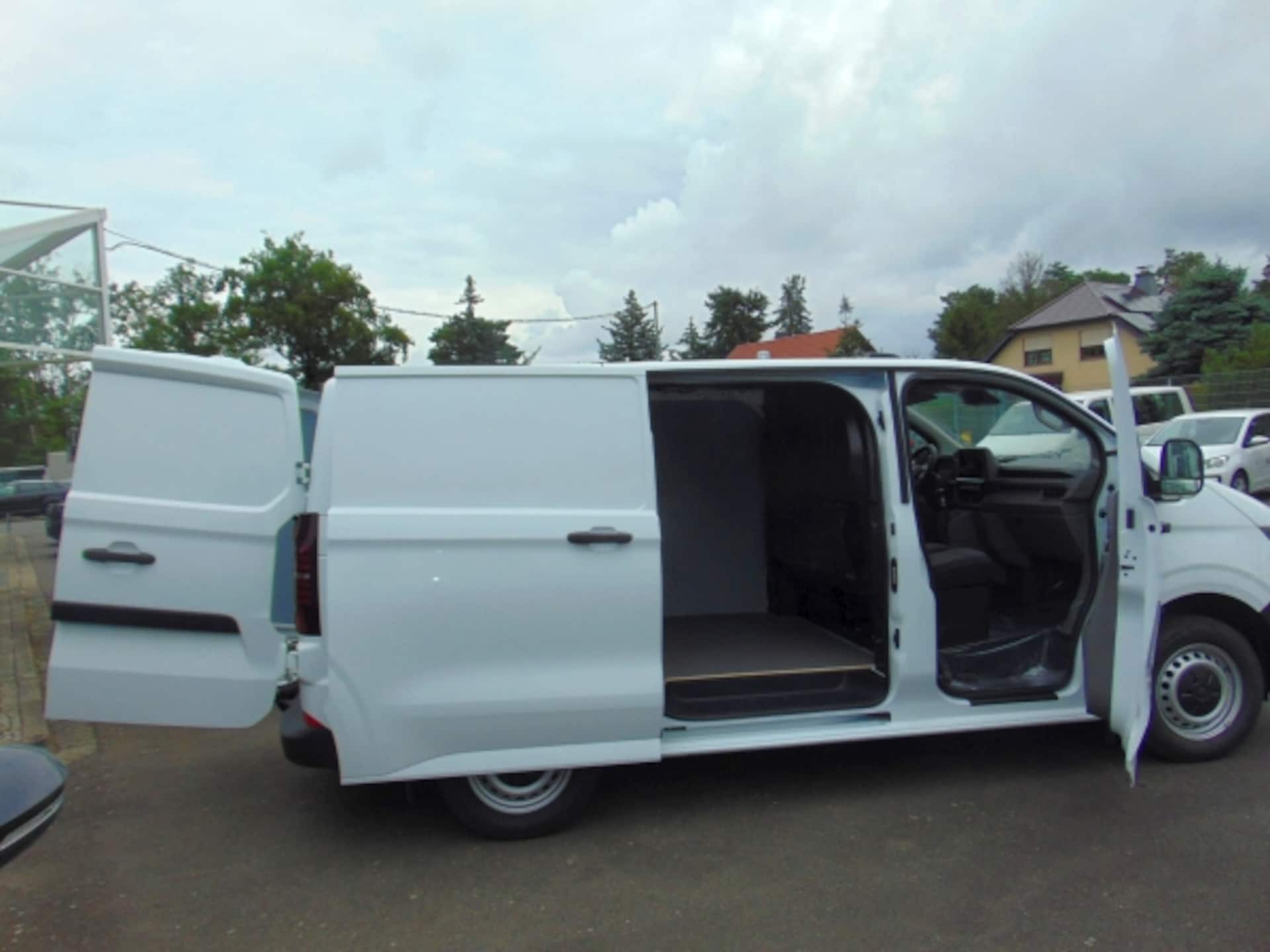 Volkswagen Transporter Kasten kurzer Radstand