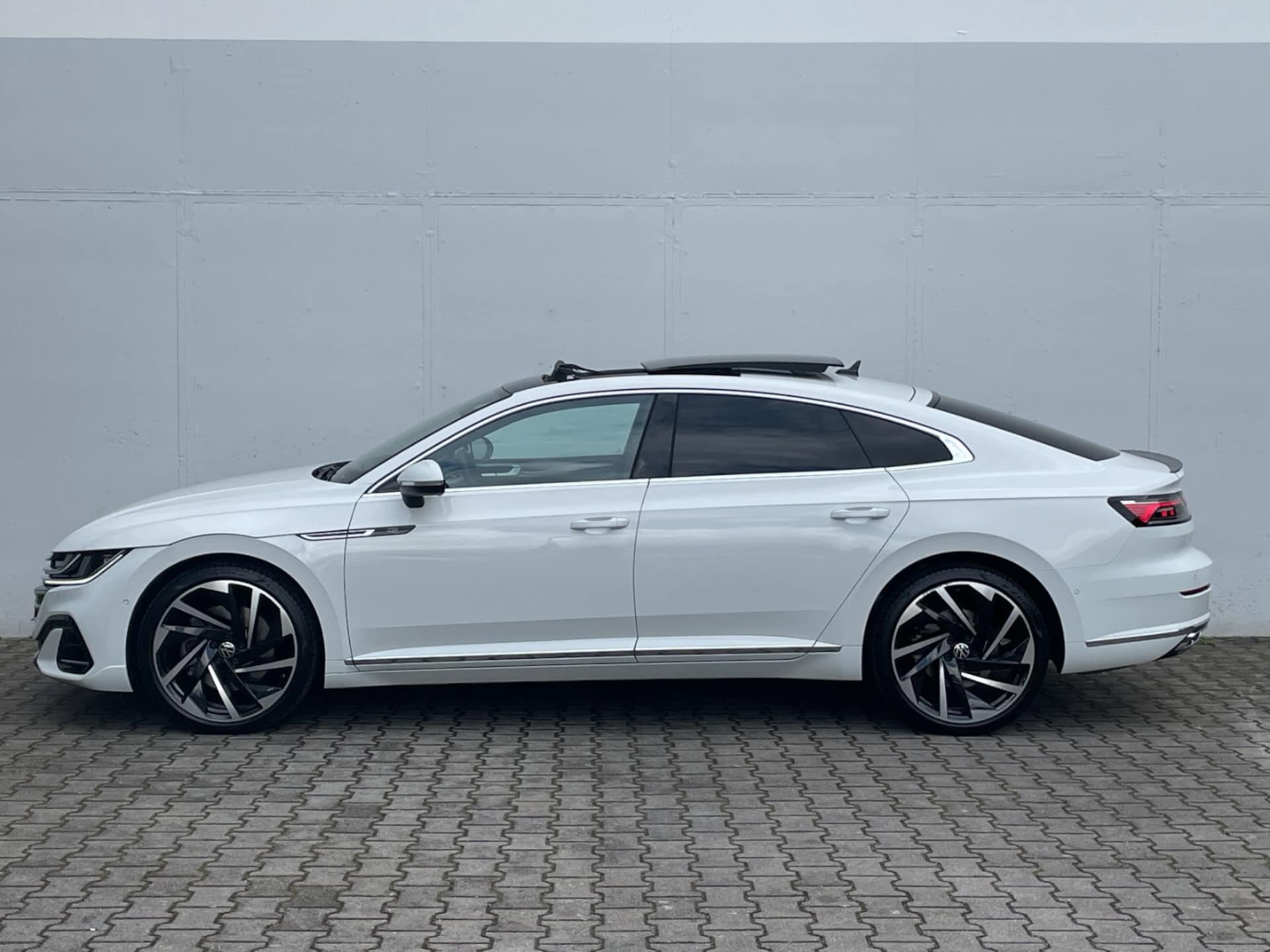 Volkswagen Arteon R-Line