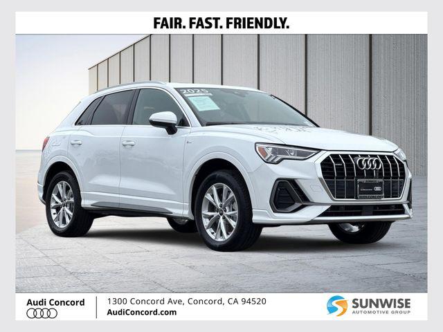 2025 Audi Q3 45 TFSI S Line Premium quattro's photo