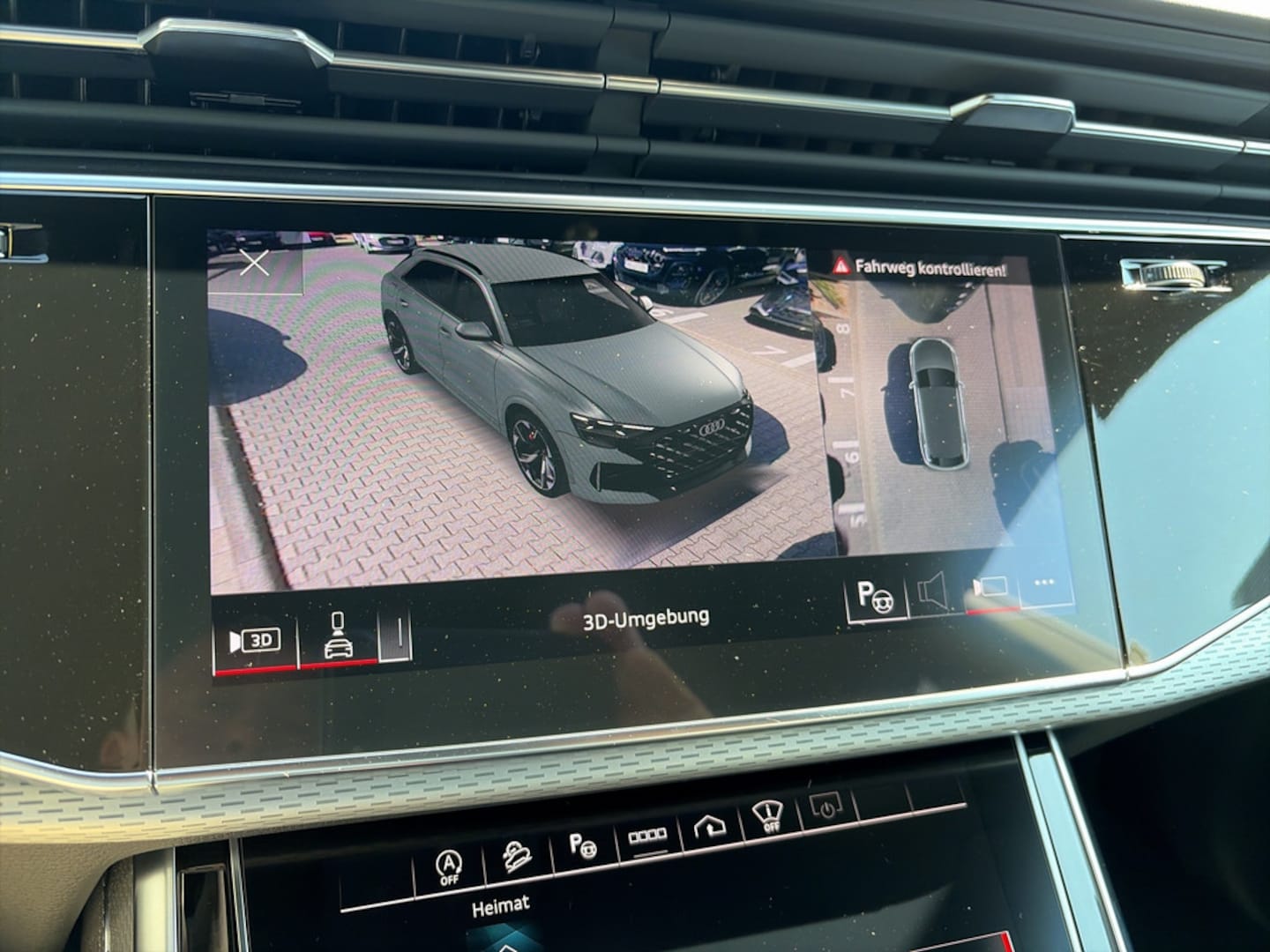 Bild über Audi RS Q8 SUV TFSI quattro 441 kW tiptronic - für weitere Informationen kontaktieren Sie den Audi Partner