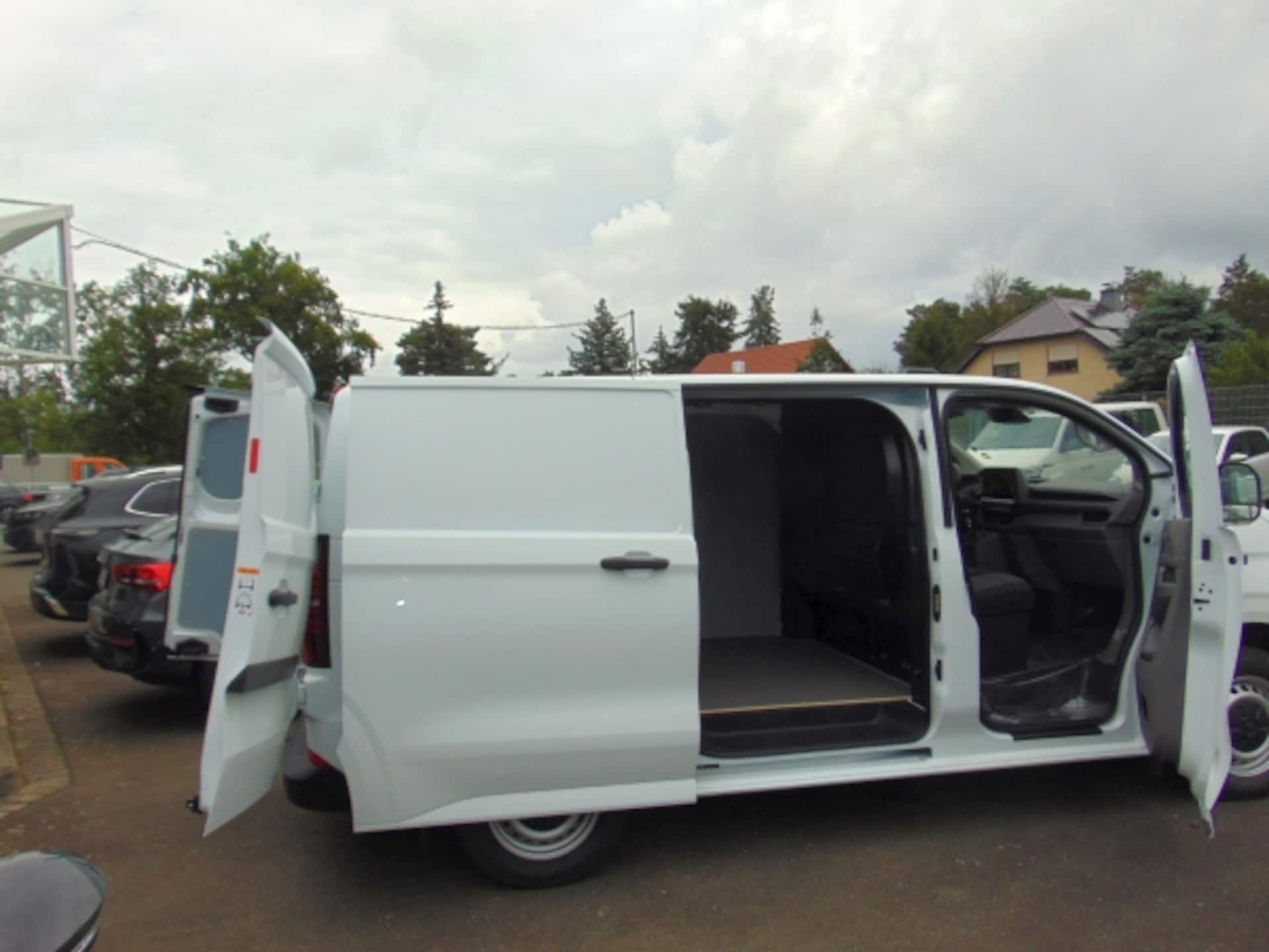 Volkswagen Transporter Kasten kurzer Radstand