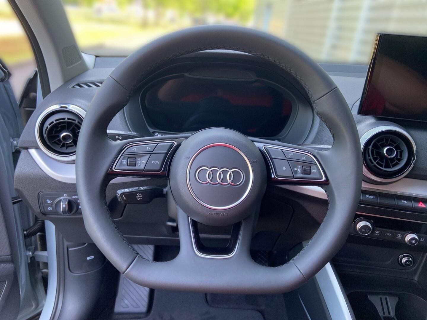 Bild über Audi Q2 advanced 35 TFSI S tronic - für weitere Informationen kontaktieren Sie den Audi Partner