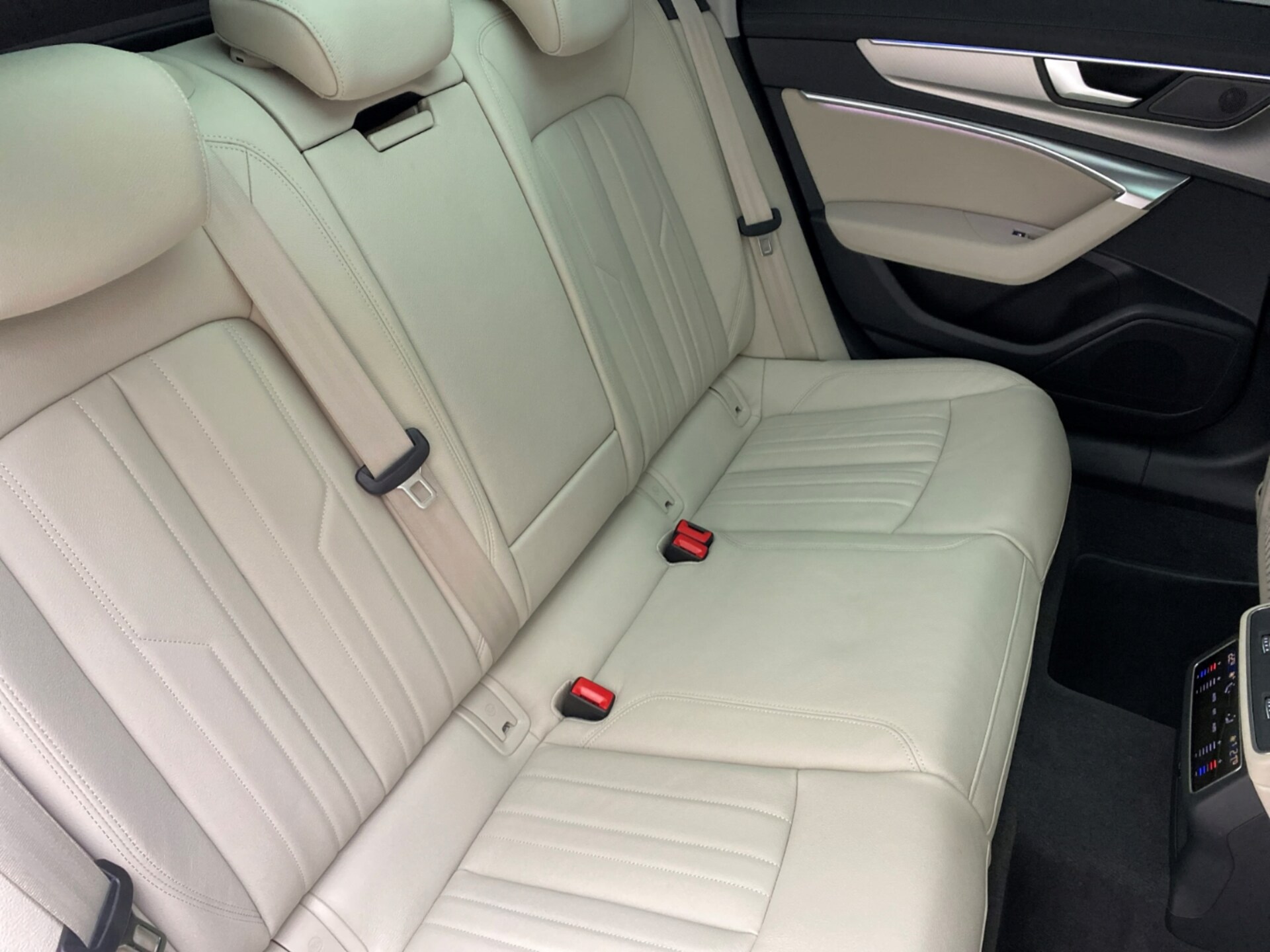 Audi A6 Avant Design