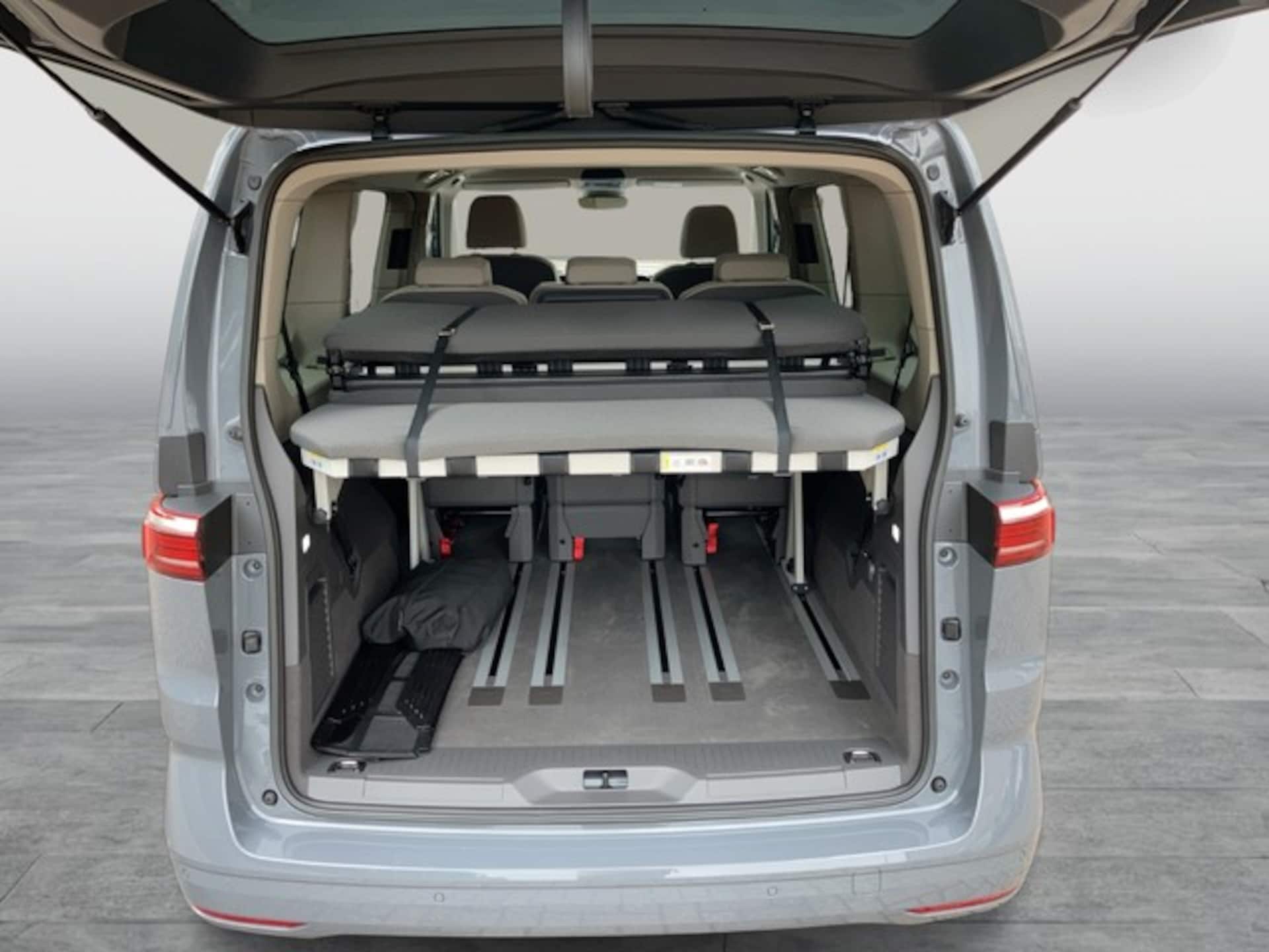 Volkswagen Multivan Basis-Modell