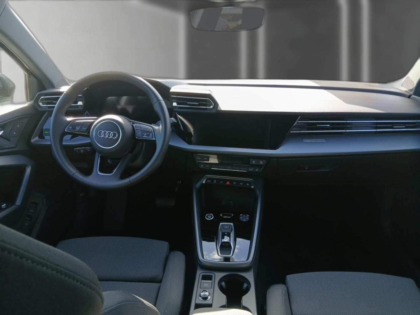 Bild über Audi A3 Sportback TFSI e advanced 40 TFSI e S tronic - für weitere Informationen kontaktieren Sie den Audi Partner