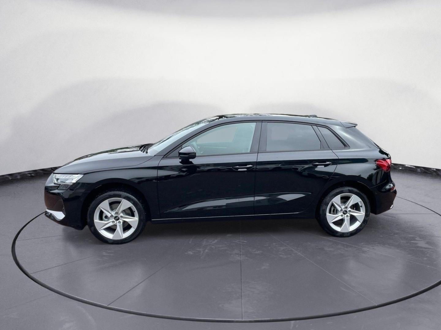 Bild über Audi A3 Sportback TFSI 110 kW S tronic - für weitere Informationen kontaktieren Sie den Audi Partner